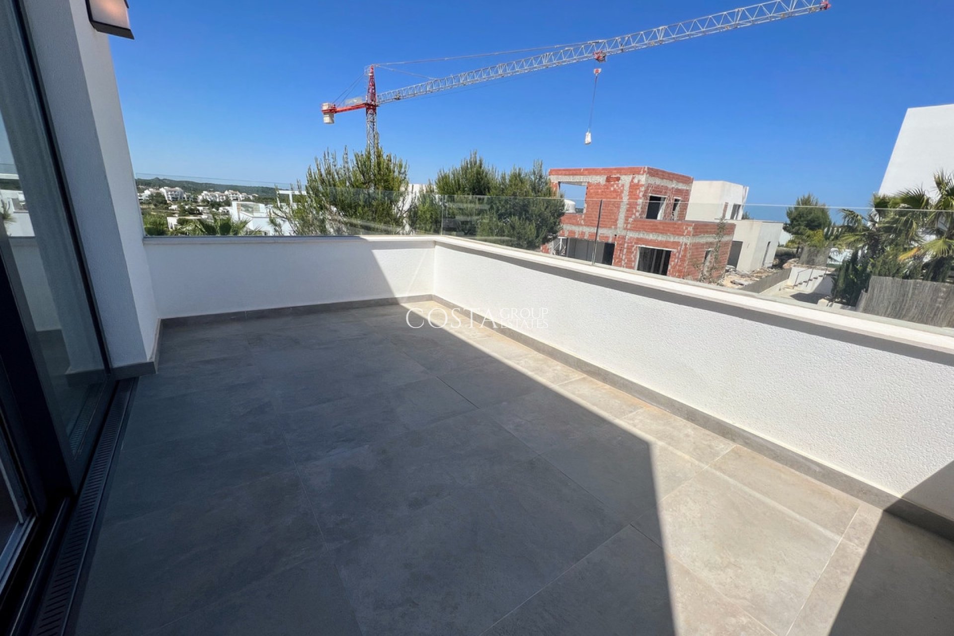 Resale - Villa -
Orihuela Costa - Las Colinas Golf