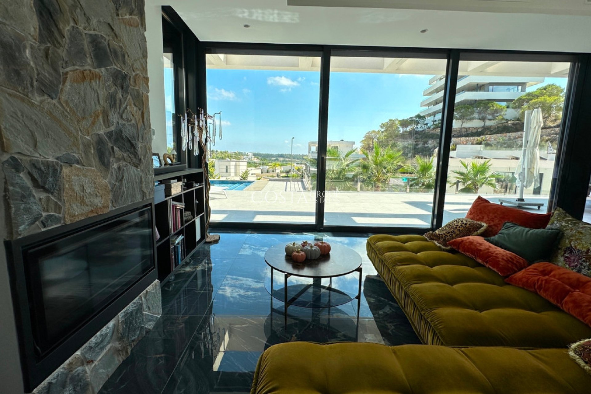 Resale - Villa -
Orihuela Costa - Las Colinas Golf