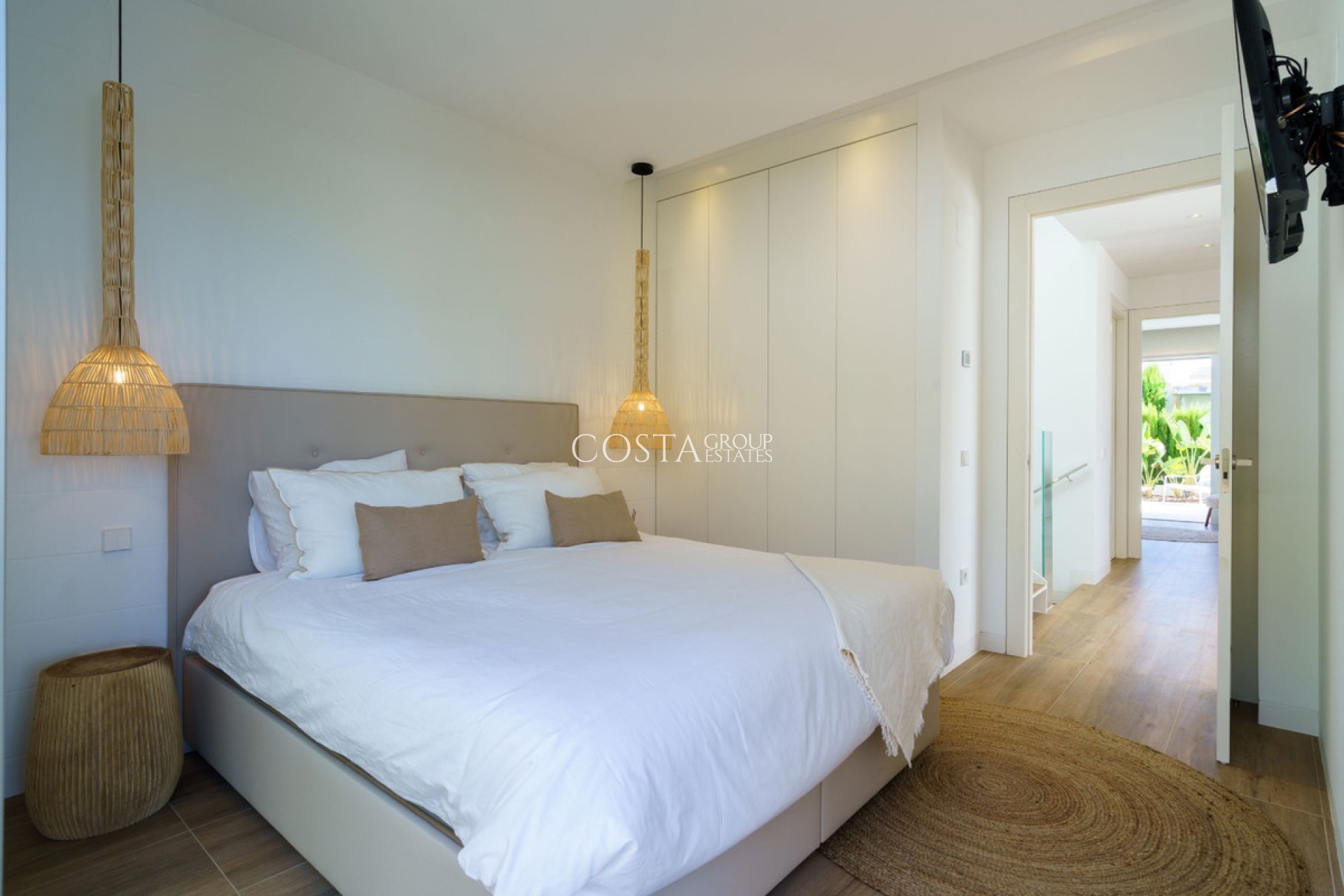 Resale - Villa -
Orihuela Costa - Las Colinas Golf