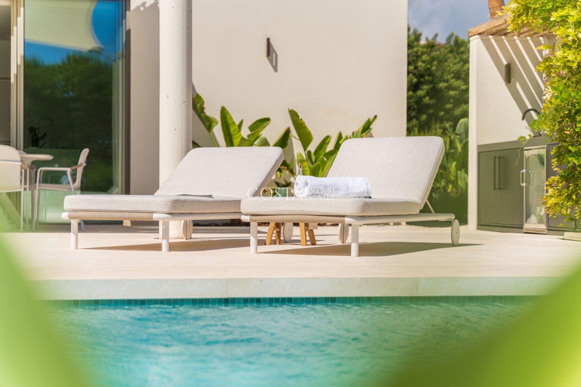 Resale - Villa -
Orihuela Costa - Las Colinas Golf