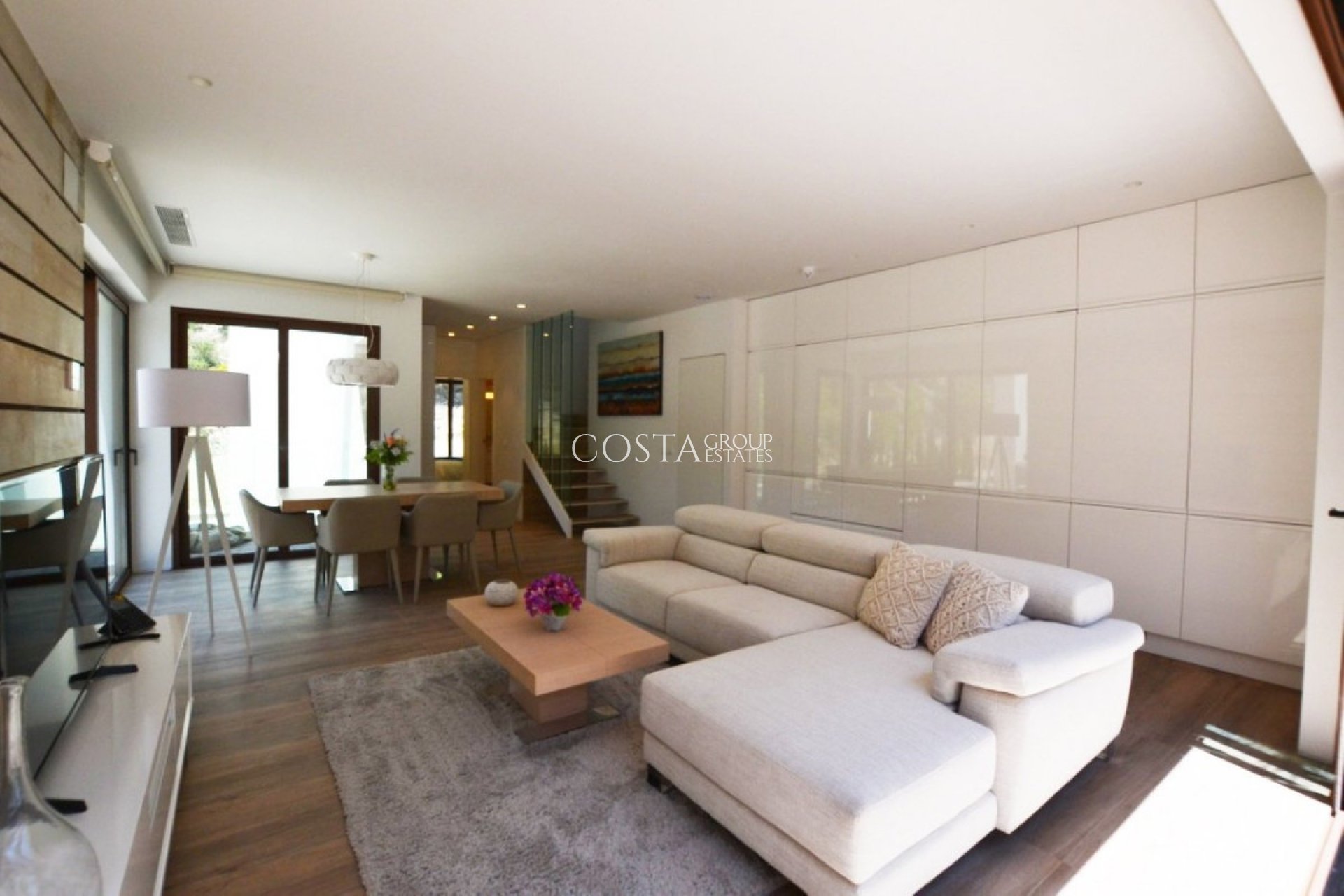 Resale - Villa -
Orihuela Costa - Las Colinas Golf