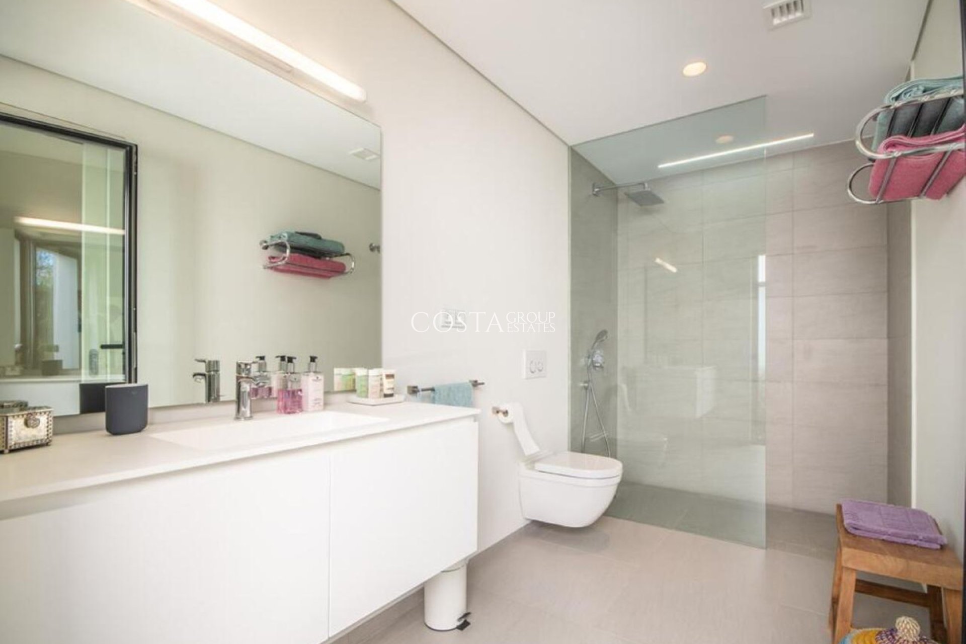 Resale - Villa -
Orihuela Costa - Las Colinas Golf