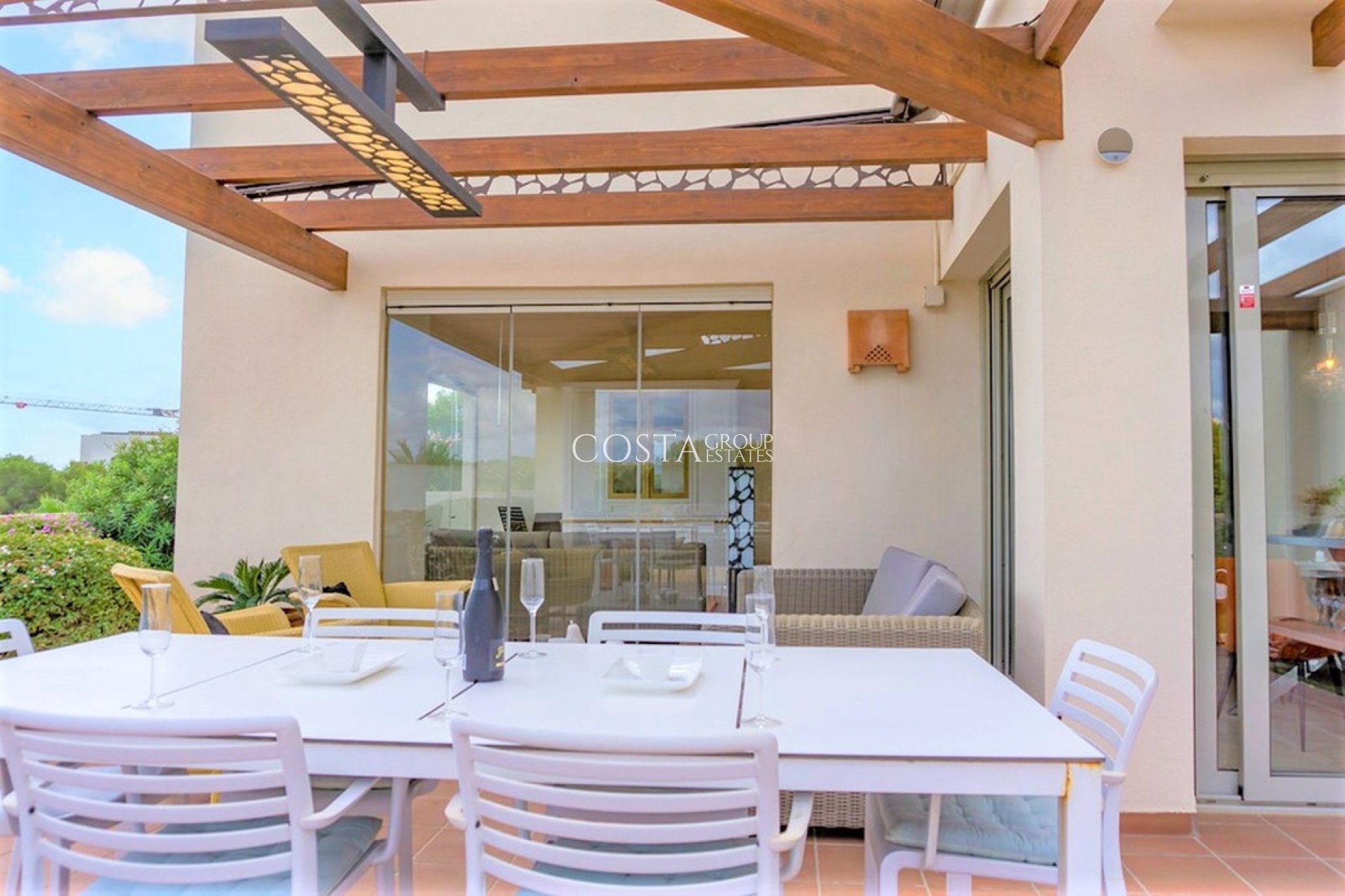 Resale - Villa -
Orihuela Costa - Las Colinas Golf