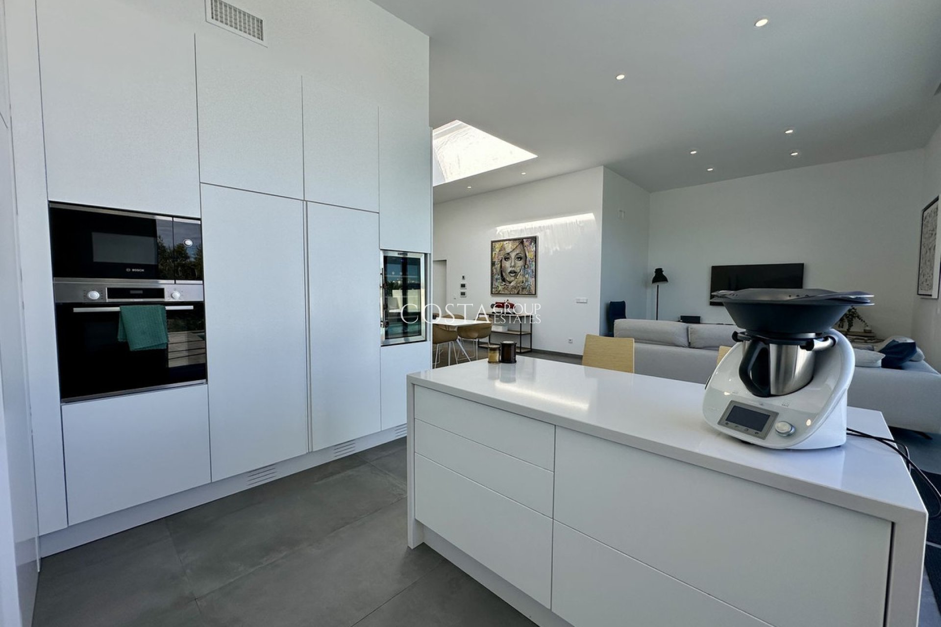 Resale - Villa -
Orihuela Costa - Las Colinas Golf