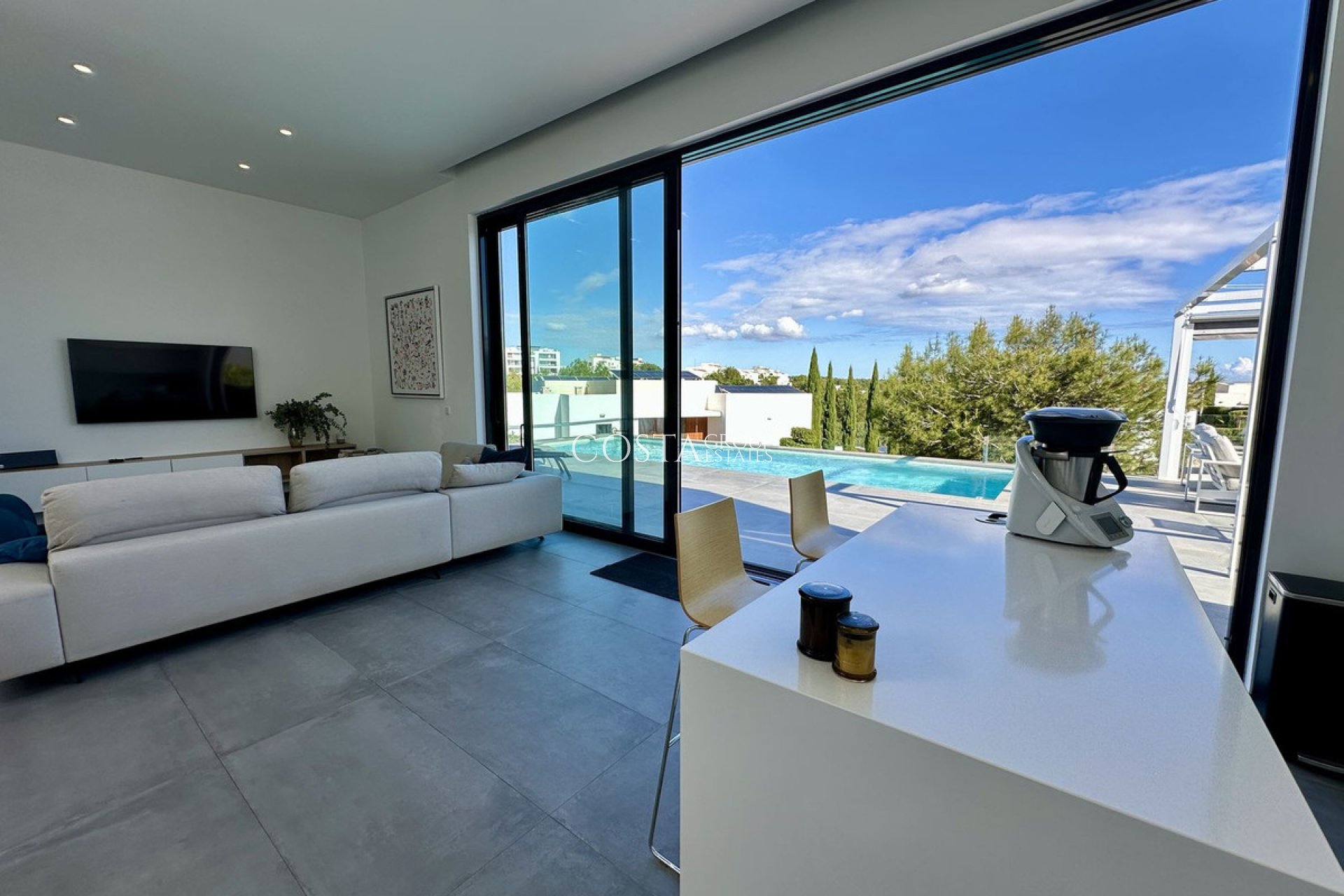 Resale - Villa -
Orihuela Costa - Las Colinas Golf