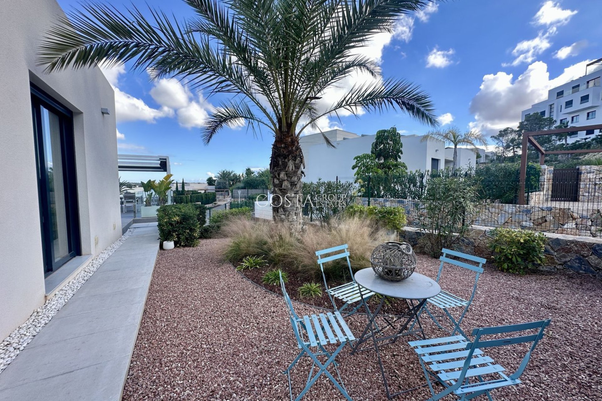 Resale - Villa -
Orihuela Costa - Las Colinas Golf