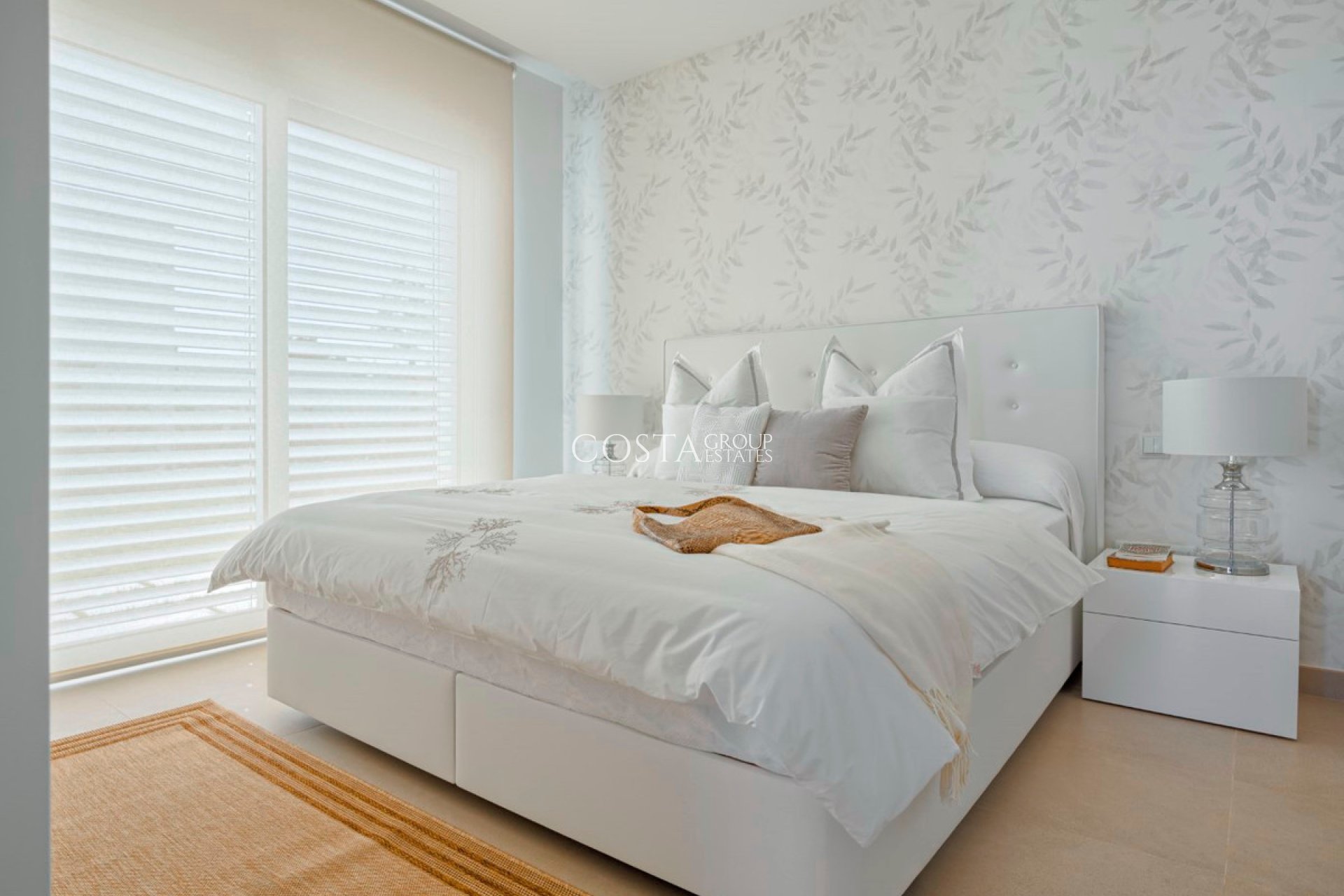 Resale - Villa -
Orihuela Costa - Las Colinas Golf