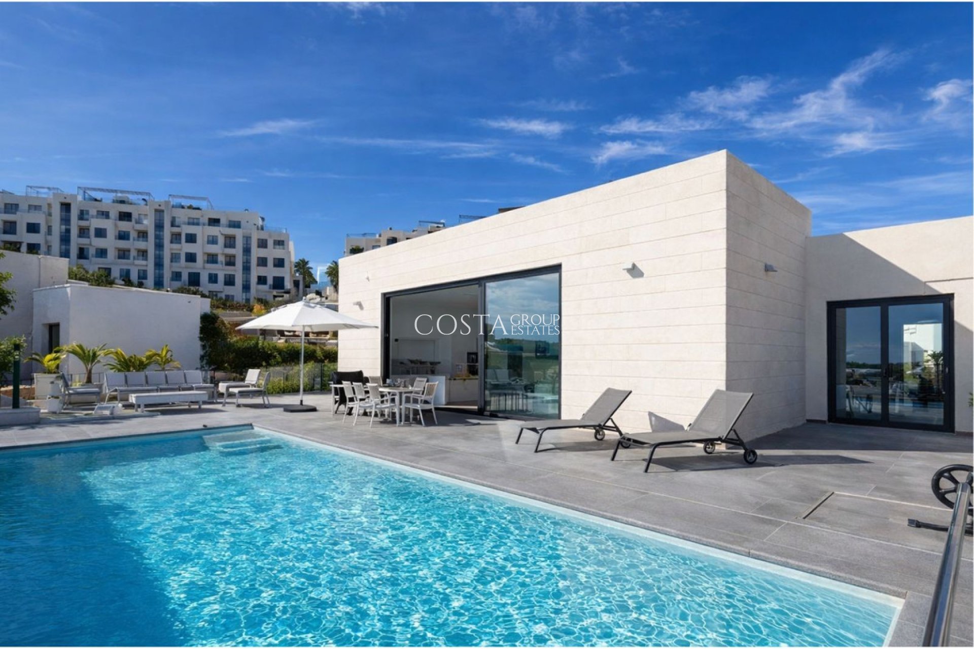 Resale - Villa -
Orihuela Costa - Las Colinas Golf