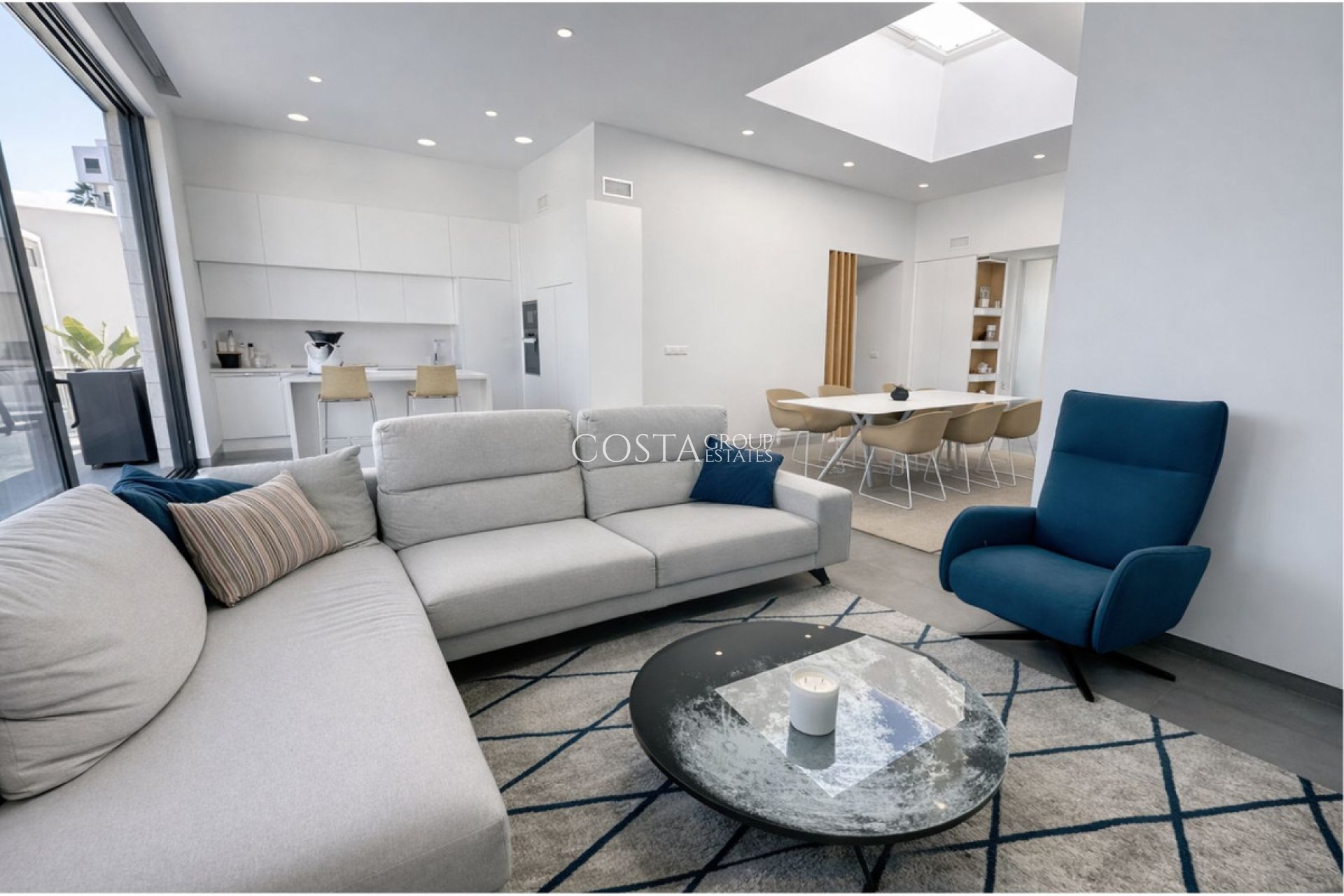 Resale - Villa -
Orihuela Costa - Las Colinas Golf