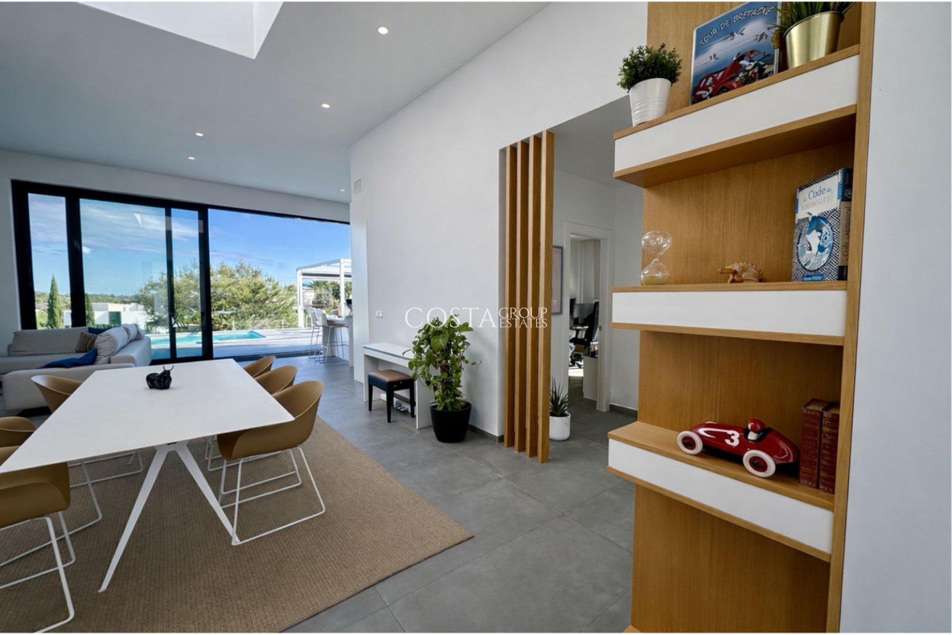 Resale - Villa -
Orihuela Costa - Las Colinas Golf