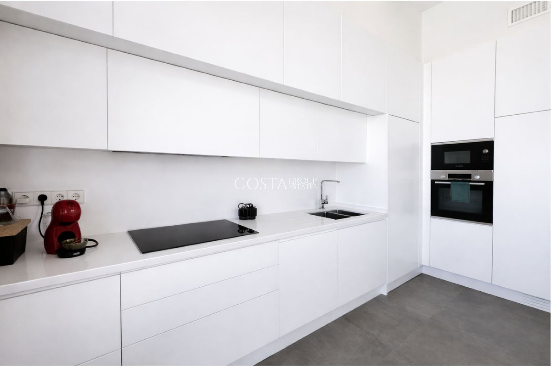 Resale - Villa -
Orihuela Costa - Las Colinas Golf