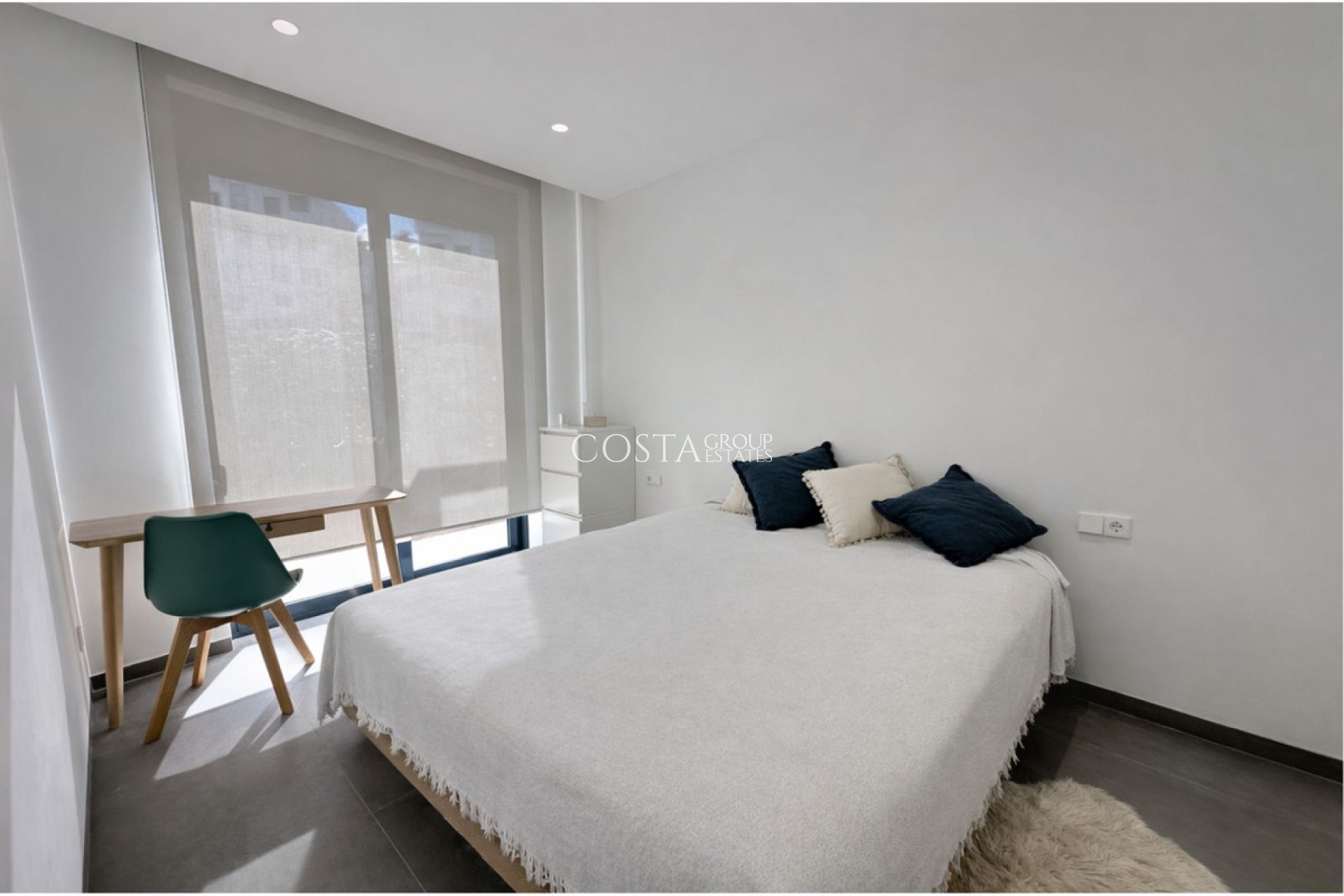 Resale - Villa -
Orihuela Costa - Las Colinas Golf