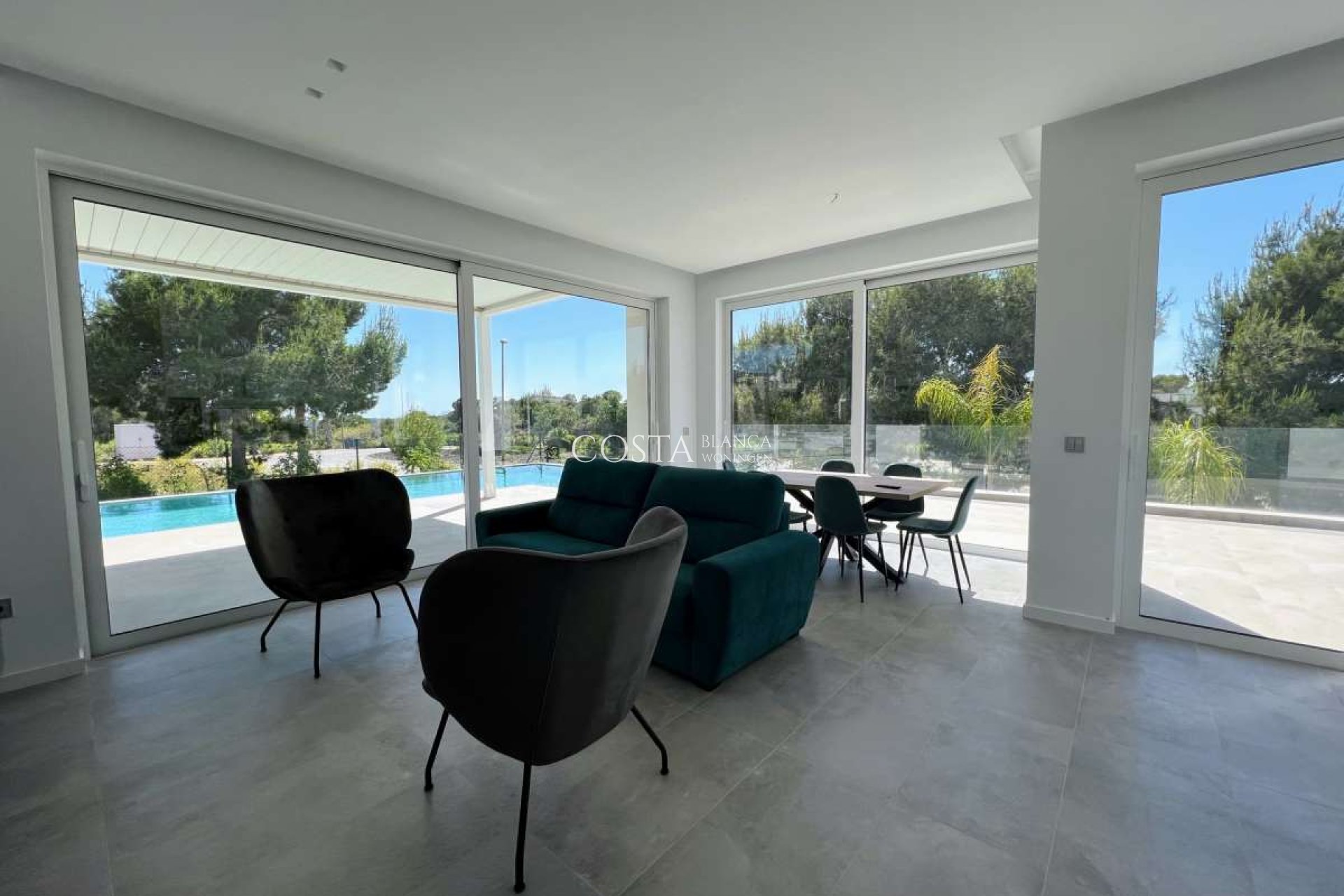 Resale - Villa -
Orihuela Costa - Las Colinas Golf