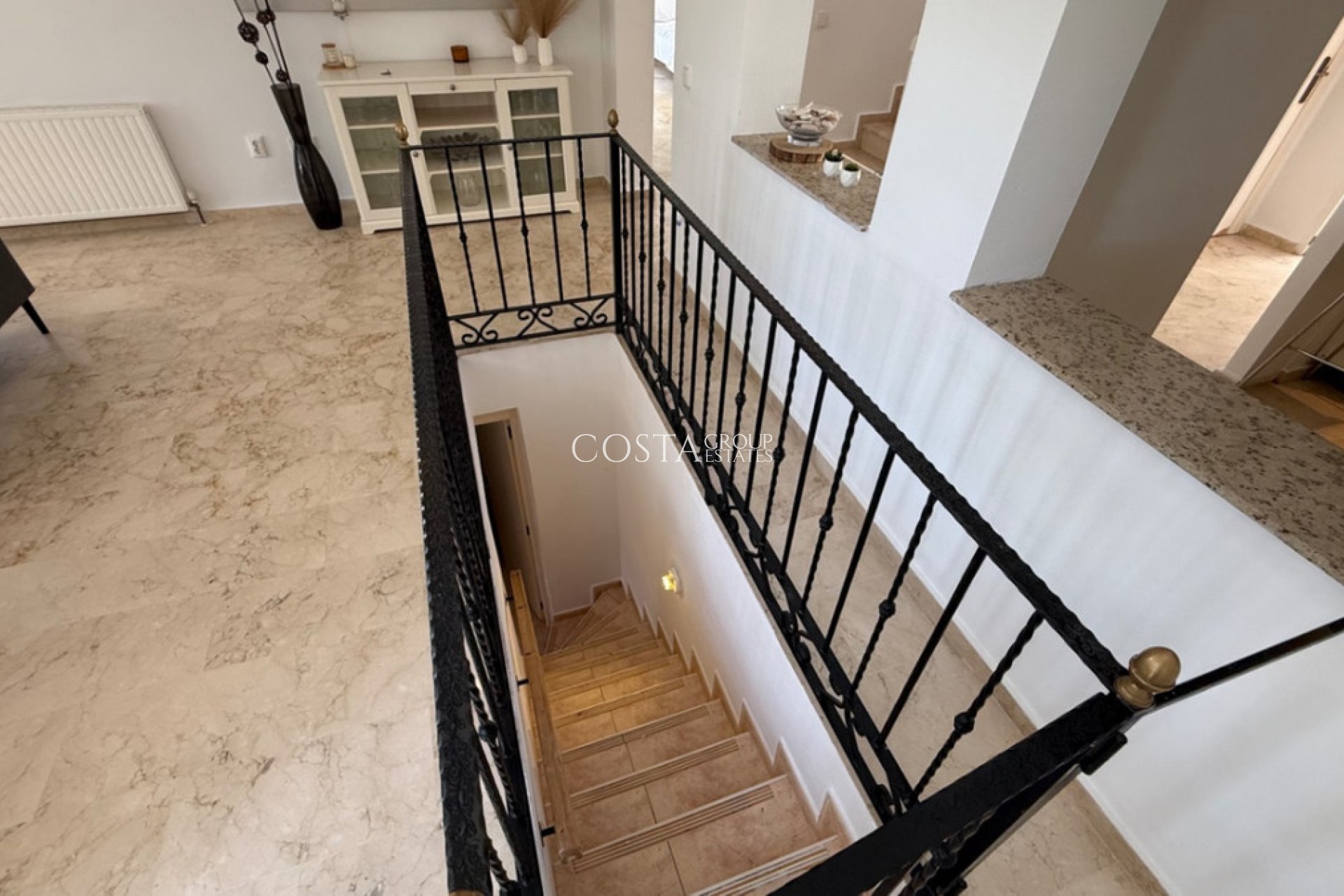 Resale - Villa -
Orihuela Costa - Las Ramblas Golf