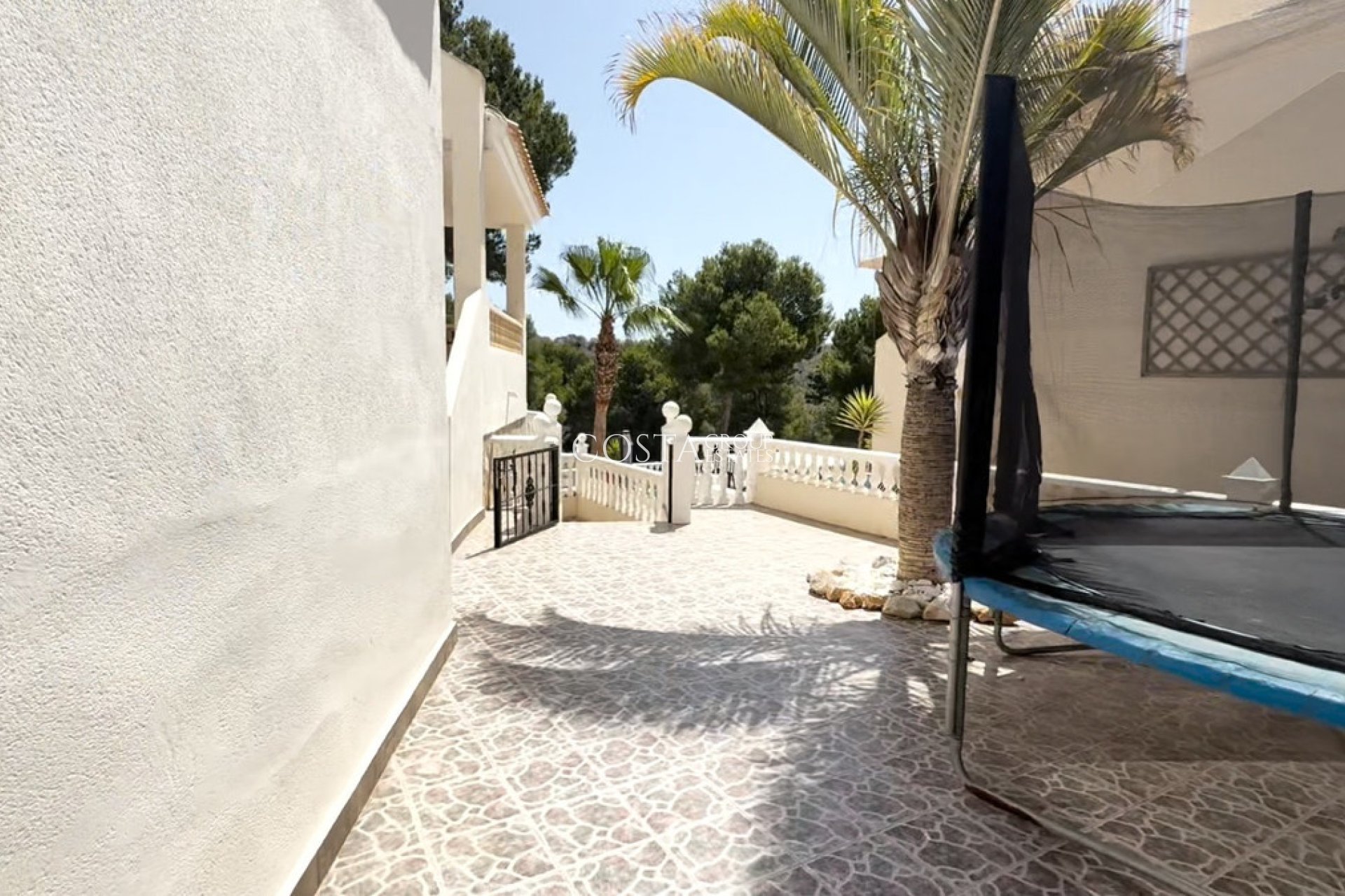Resale - Villa -
Orihuela Costa - Las Ramblas Golf