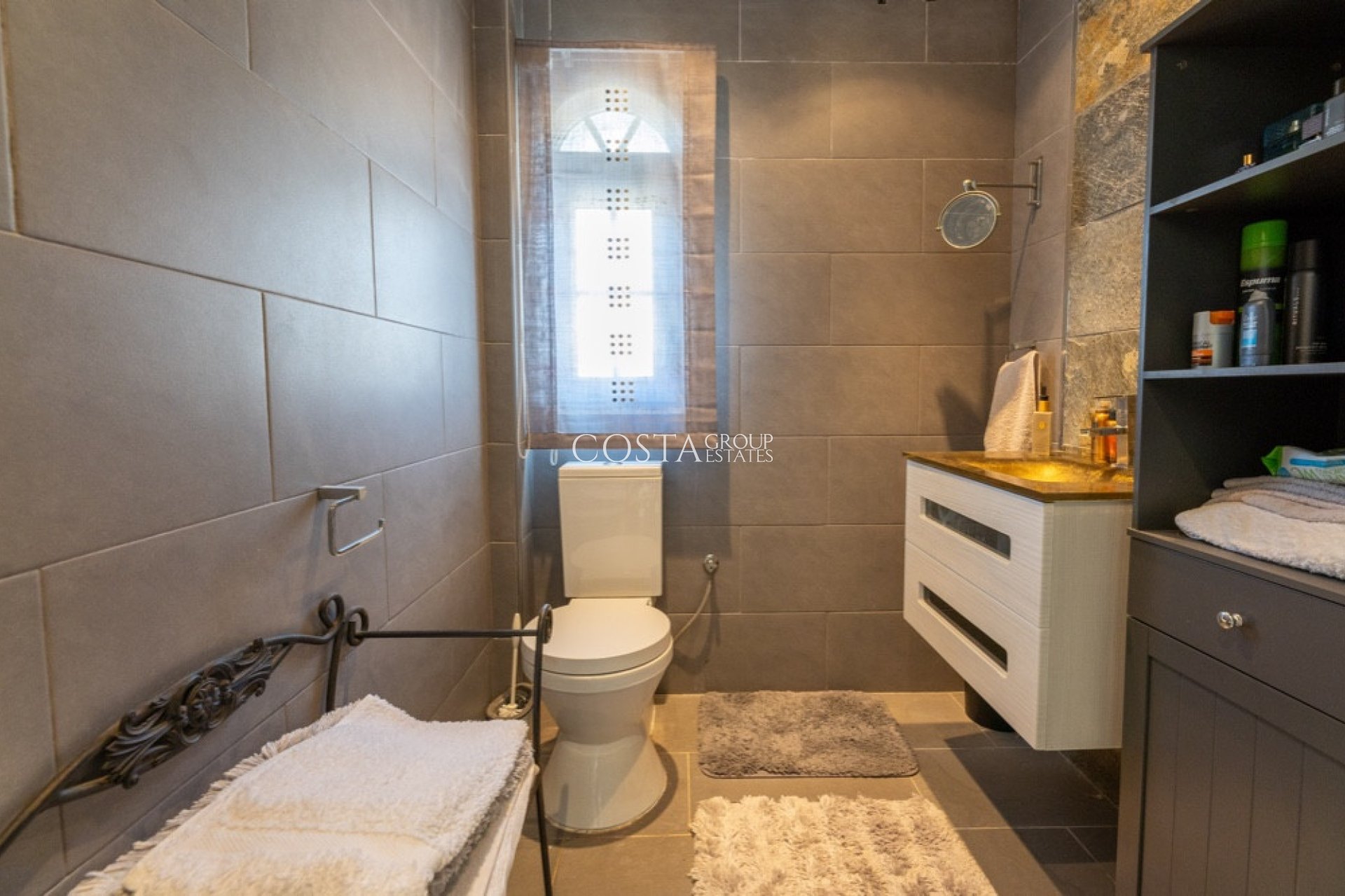 Resale - Villa -
Orihuela Costa - Las Ramblas Golf