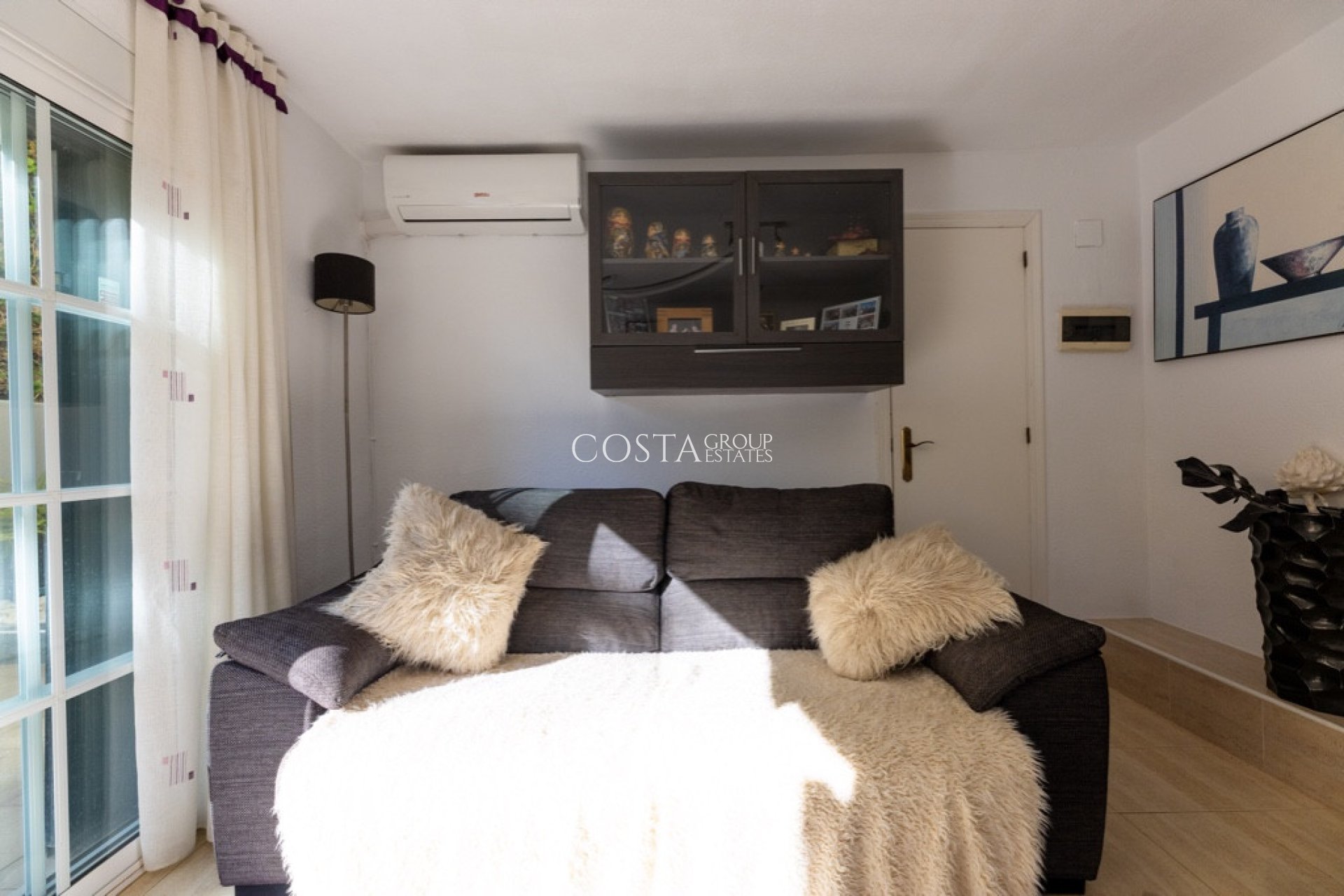 Resale - Villa -
Orihuela Costa - Las Ramblas Golf