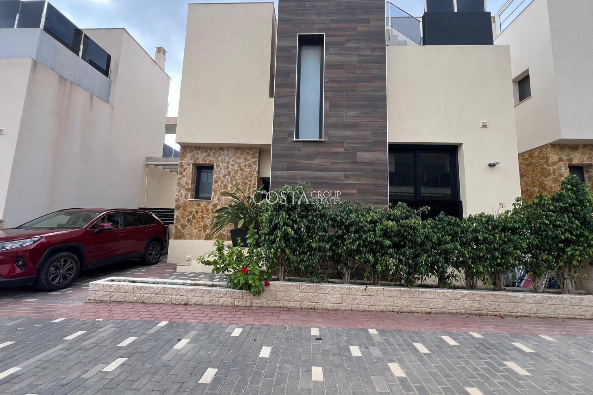 Resale - Villa -
Orihuela Costa - Lomas De Cabo Roig