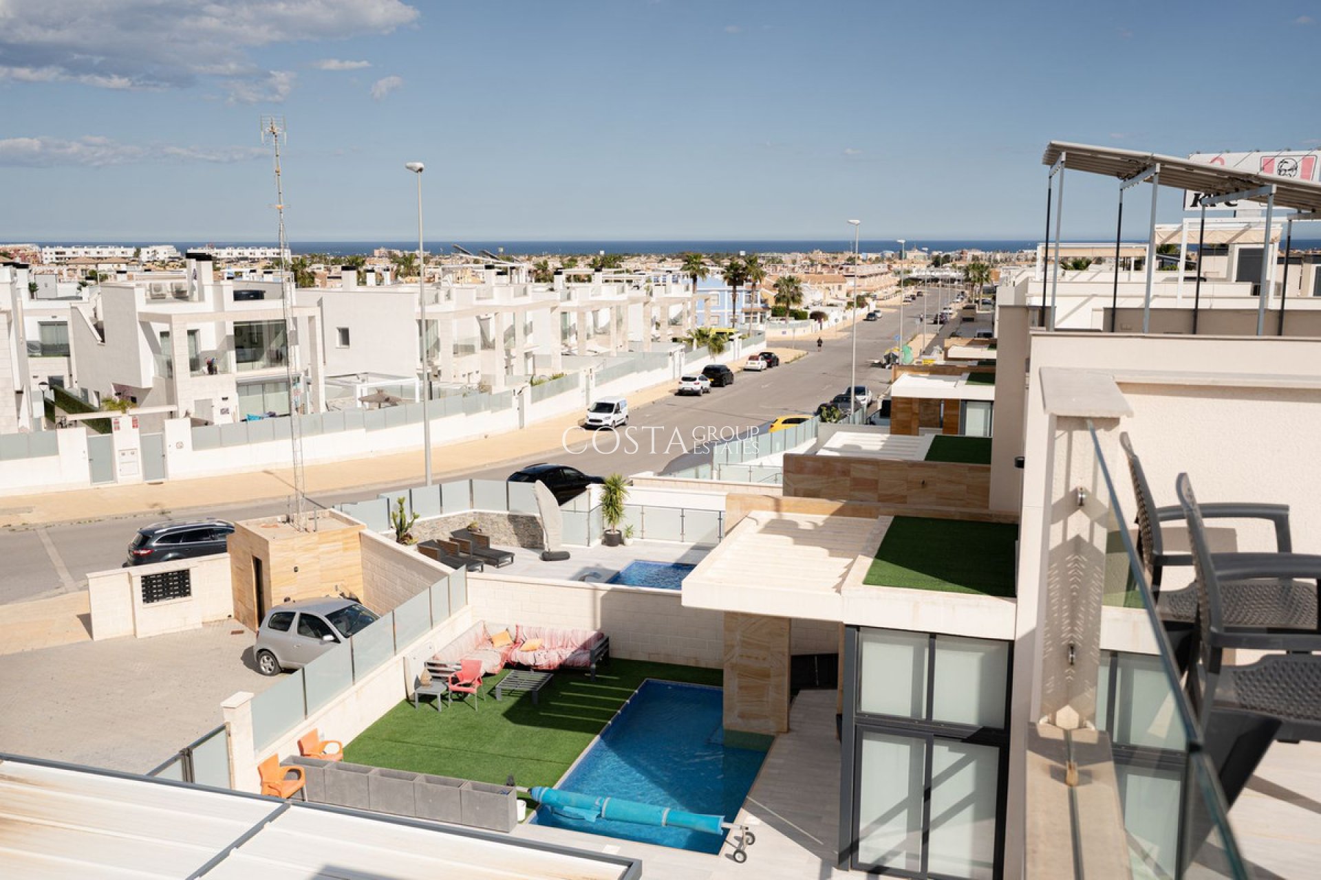 Resale - Villa -
Orihuela Costa - Lomas de Cabo Roig