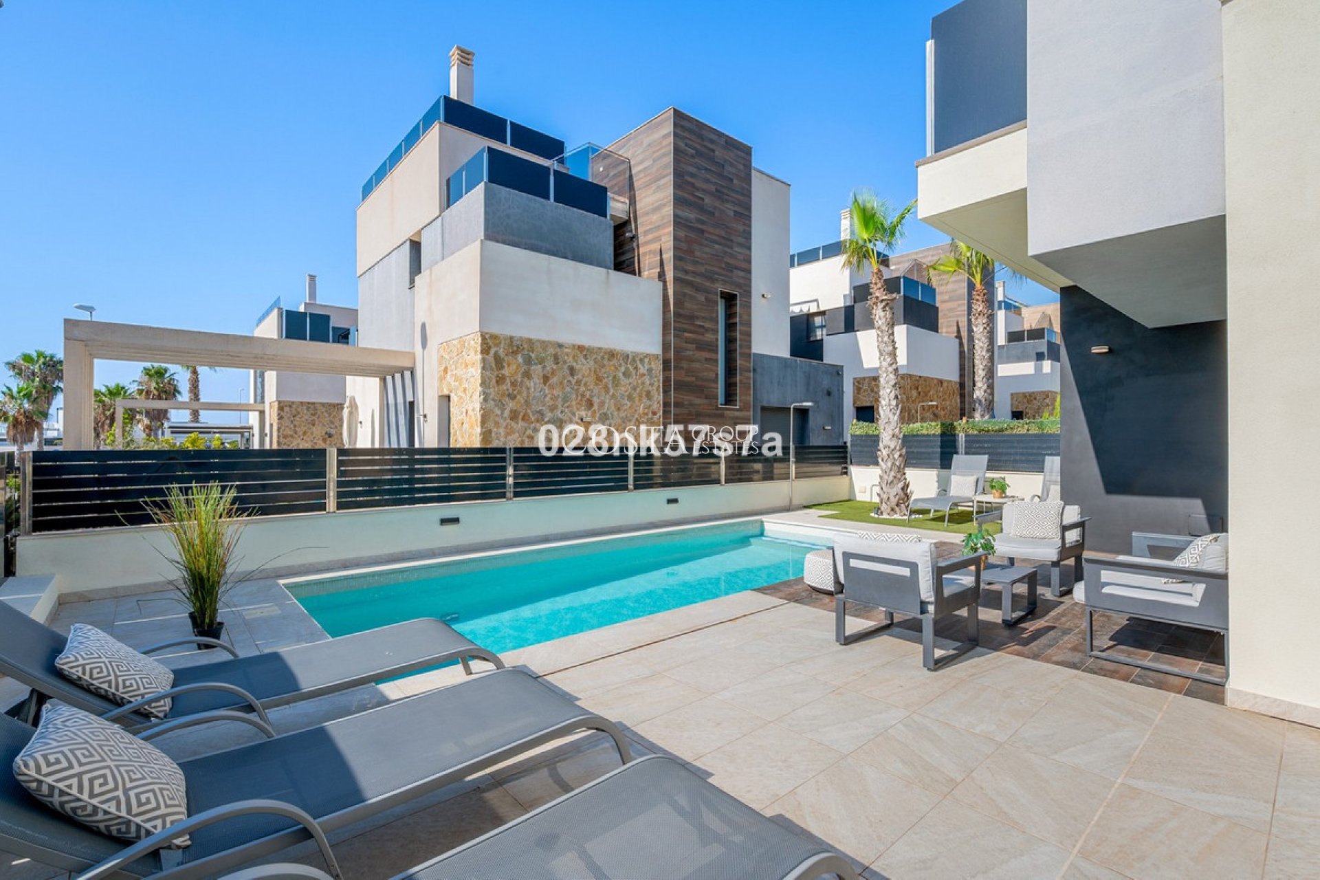 Resale - Villa -
Orihuela Costa - Lomas de Cabo Roig