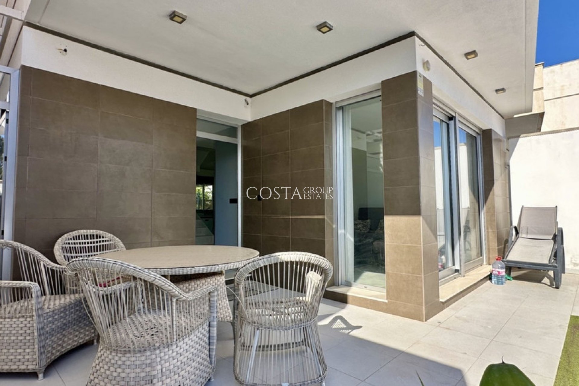 Resale - Villa -
Orihuela Costa - Lomas de Cabo Roig