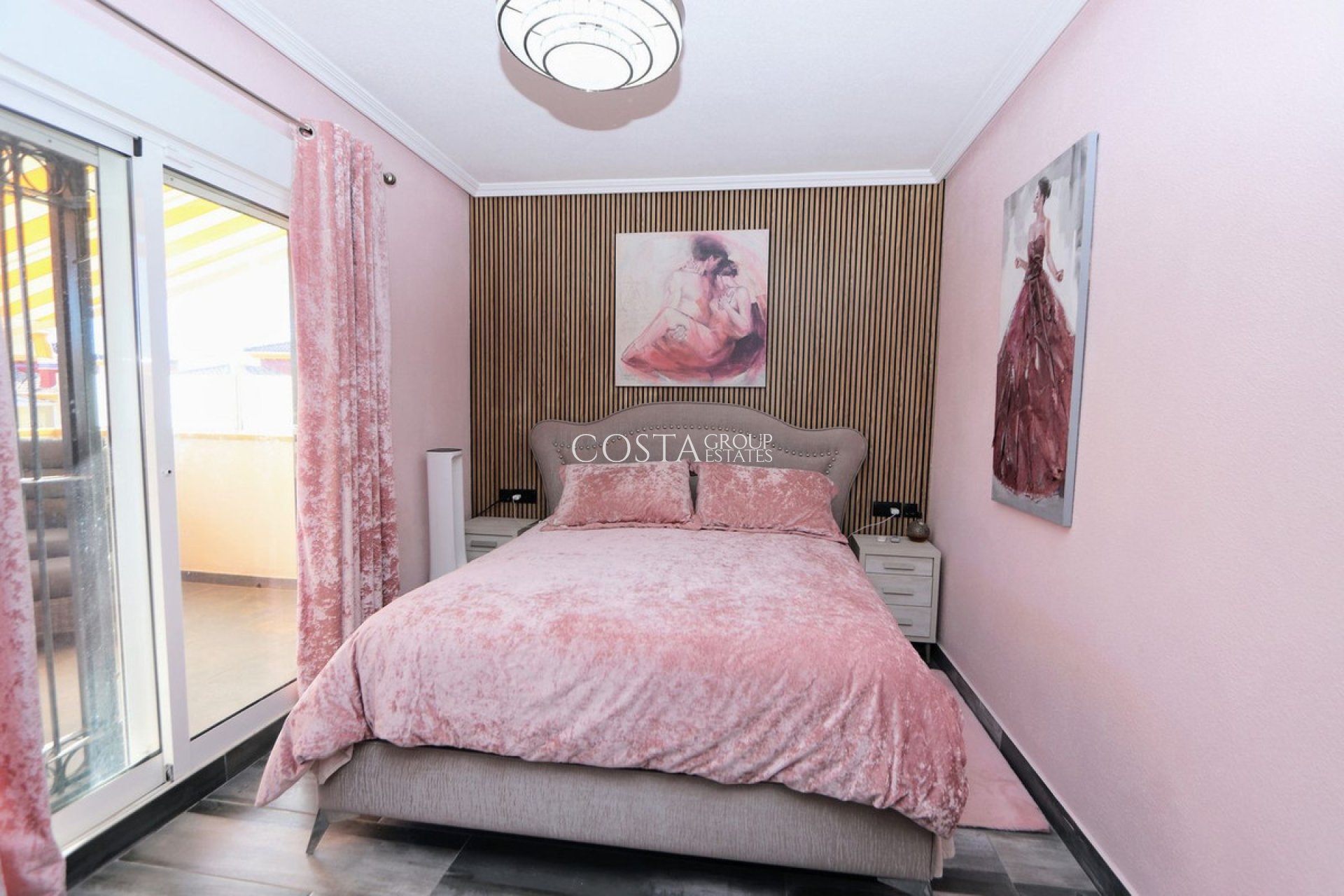 Resale - Villa -
Orihuela Costa - Lomas de Cabo Roig