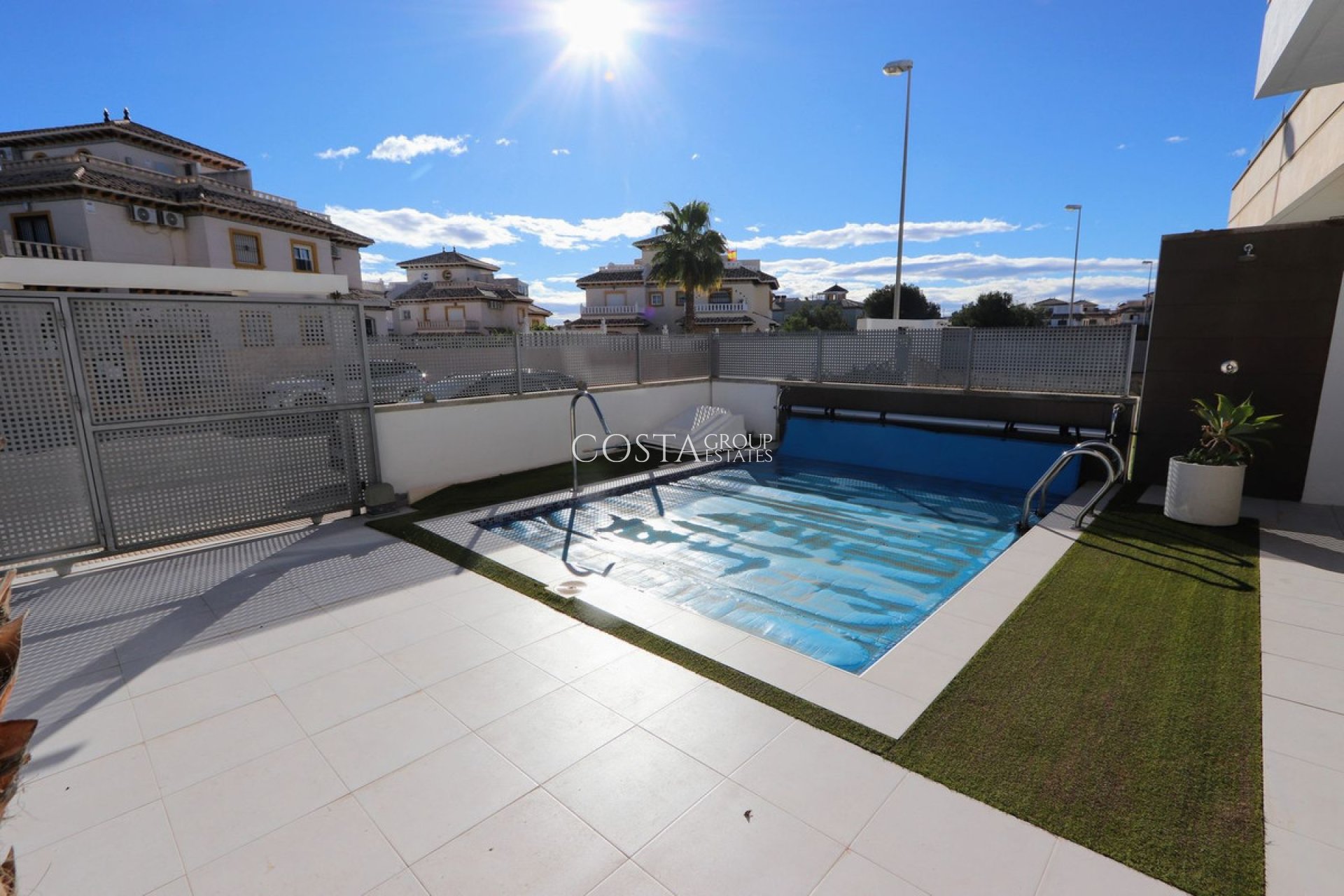 Resale - Villa -
Orihuela Costa - Lomas de Cabo Roig