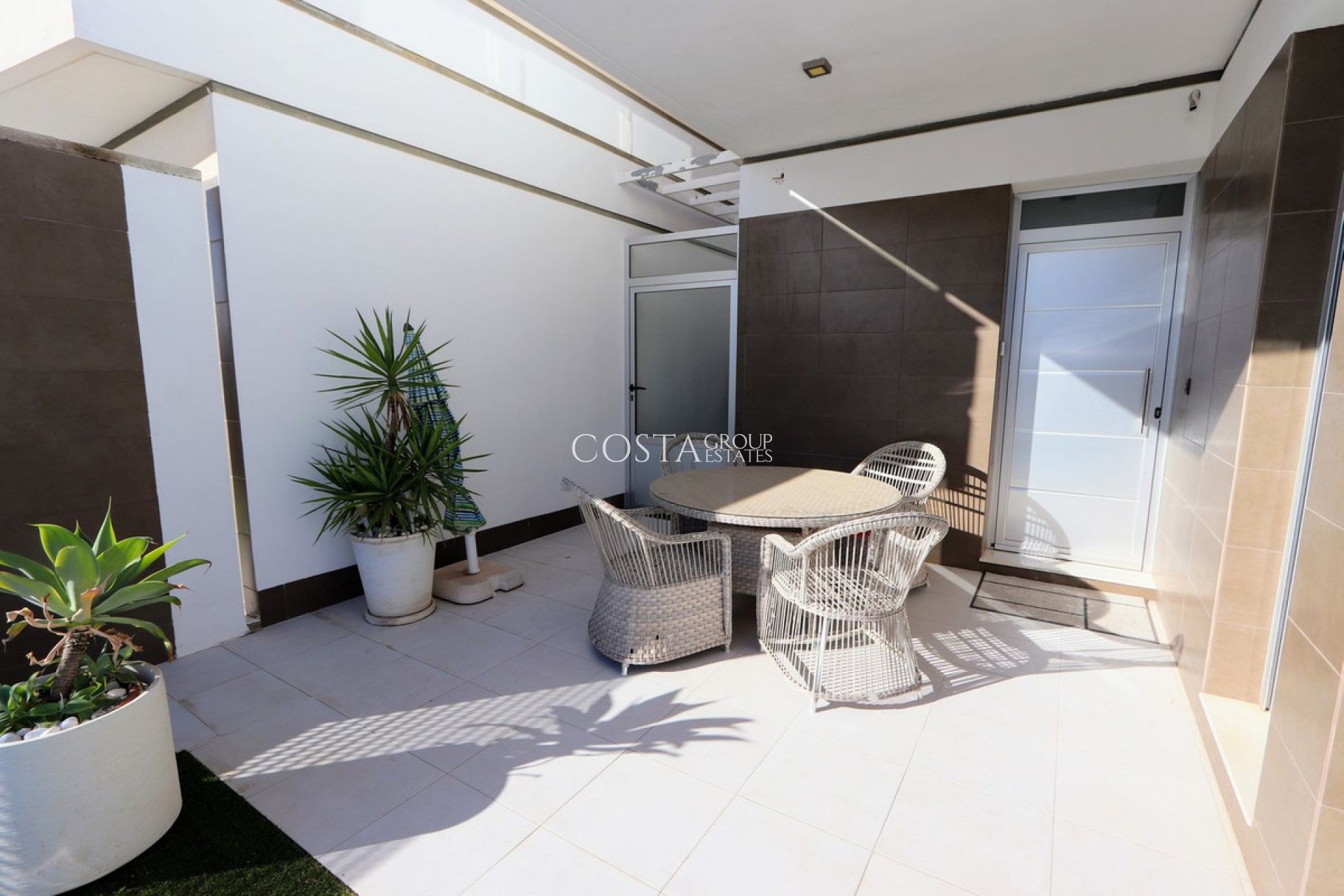 Resale - Villa -
Orihuela Costa - Lomas de Cabo Roig