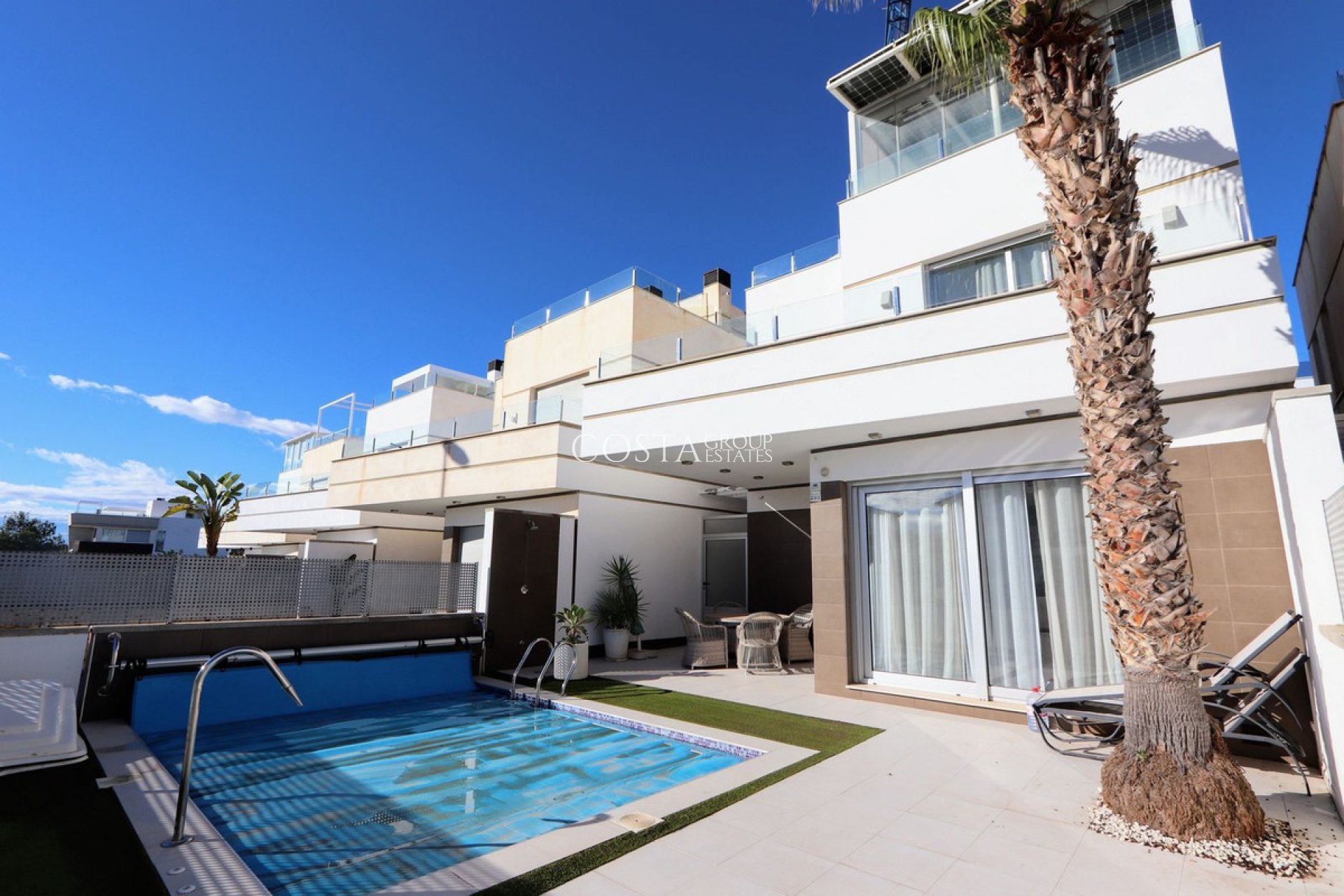 Resale - Villa -
Orihuela Costa - Lomas de Cabo Roig
