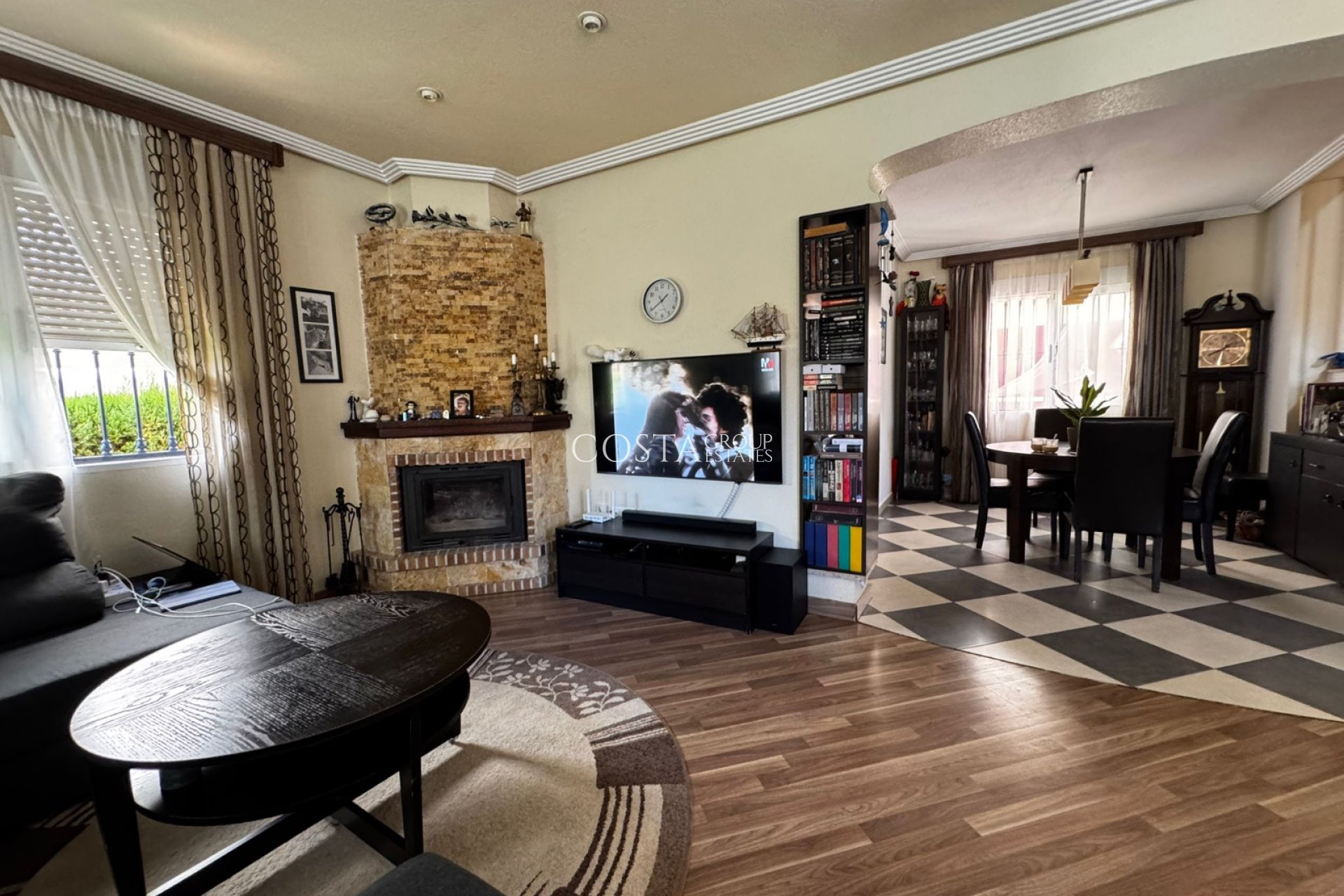 Resale - Villa -
Orihuela Costa - Los Altos