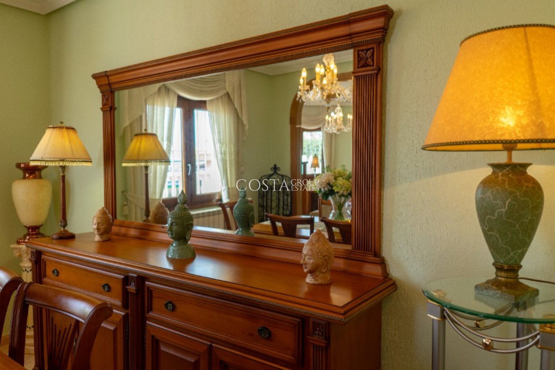 Resale - Villa -
Orihuela Costa - Los Altos