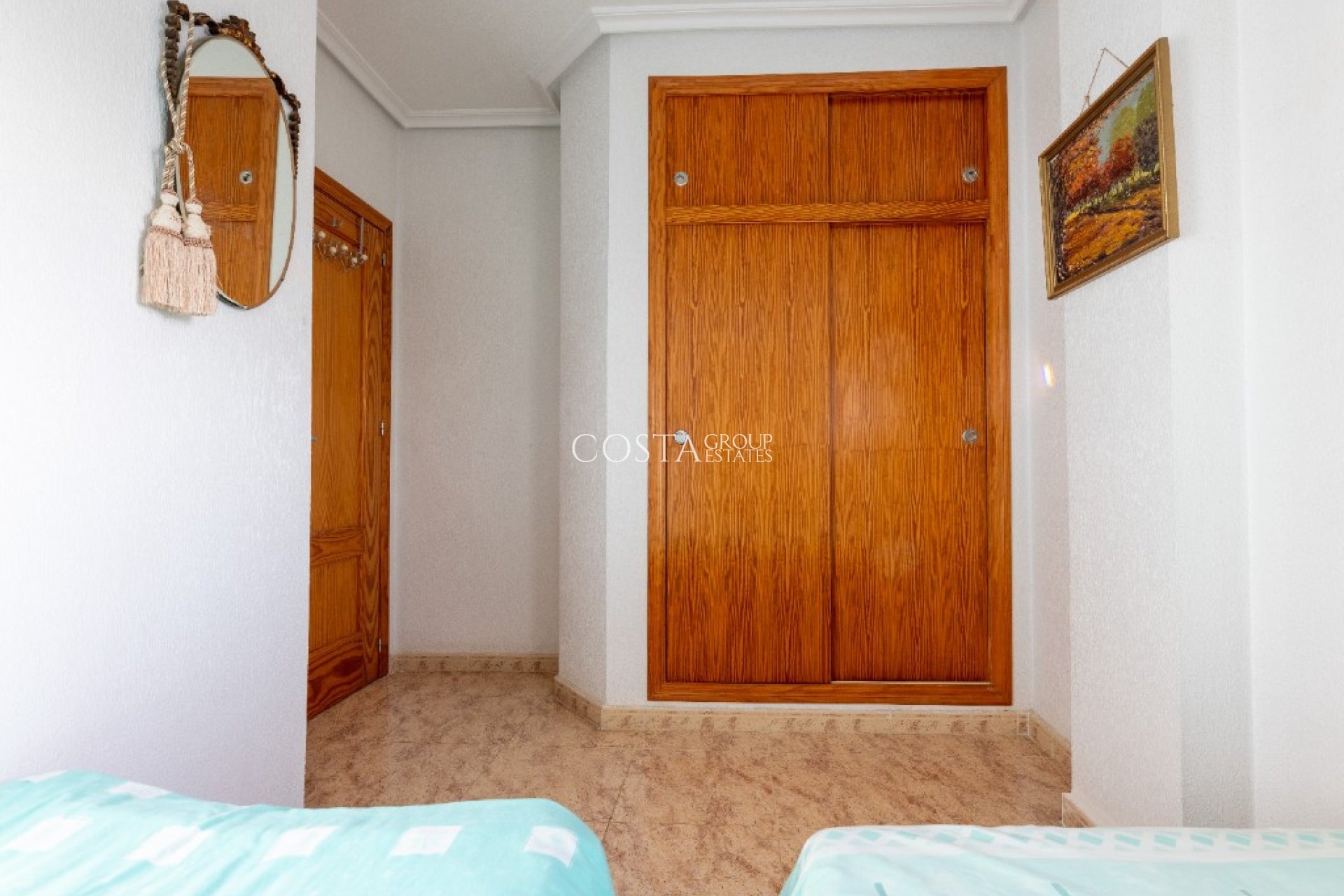 Resale - Villa -
Orihuela Costa - Los Altos