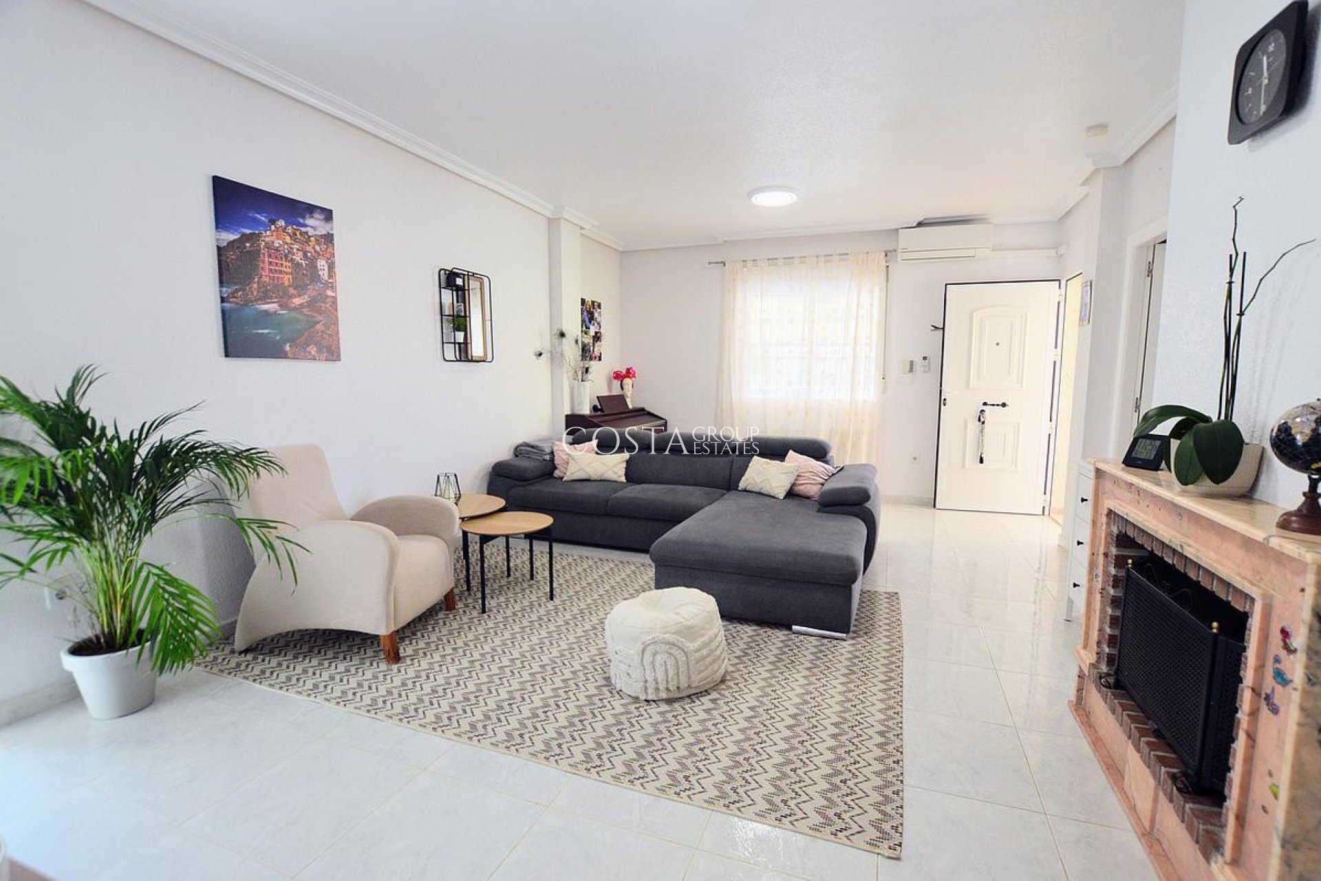 Resale - Villa -
Orihuela Costa - Los Altos