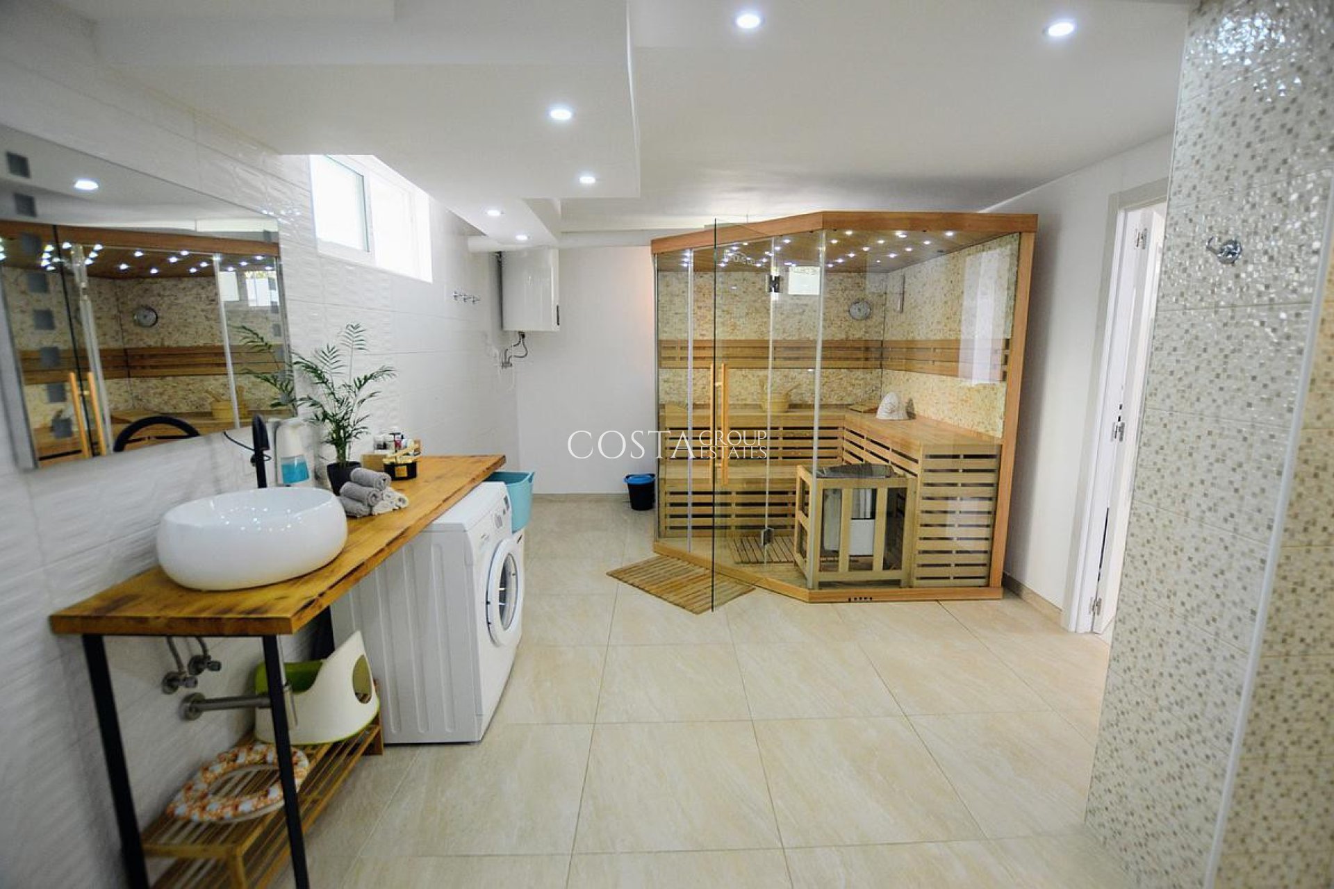 Resale - Villa -
Orihuela Costa - Los Altos