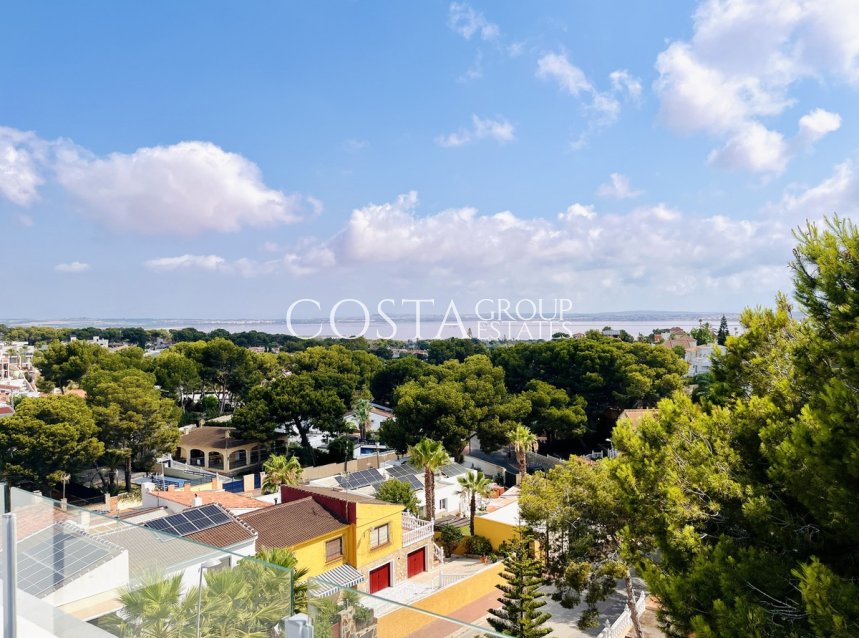 Resale - Villa -
Orihuela Costa - Los Balcones