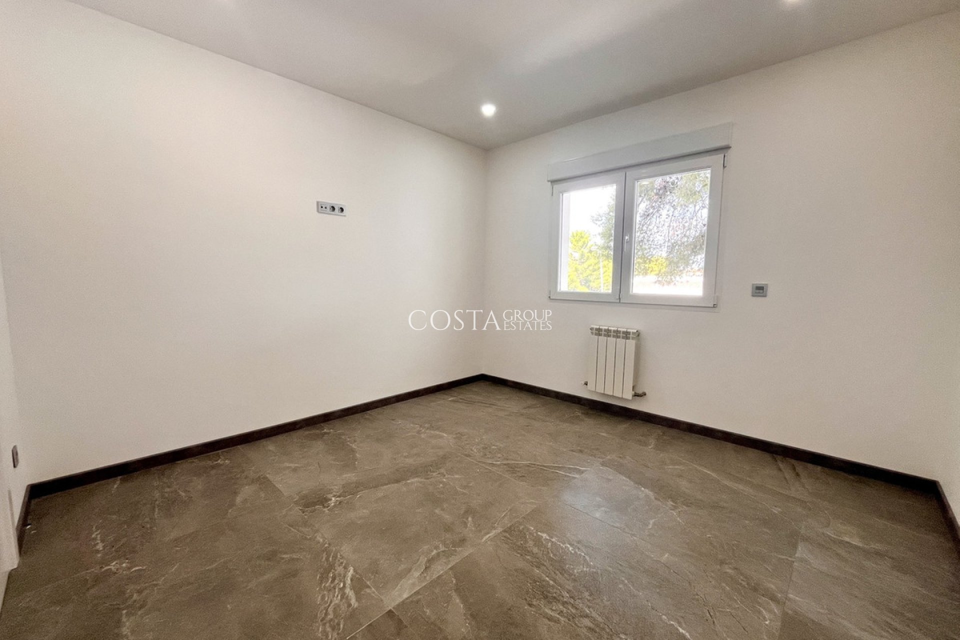 Resale - Villa -
Orihuela Costa - Los Balcones