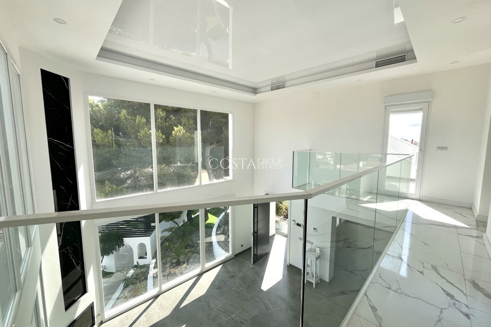 Resale - Villa -
Orihuela Costa - Los Balcones