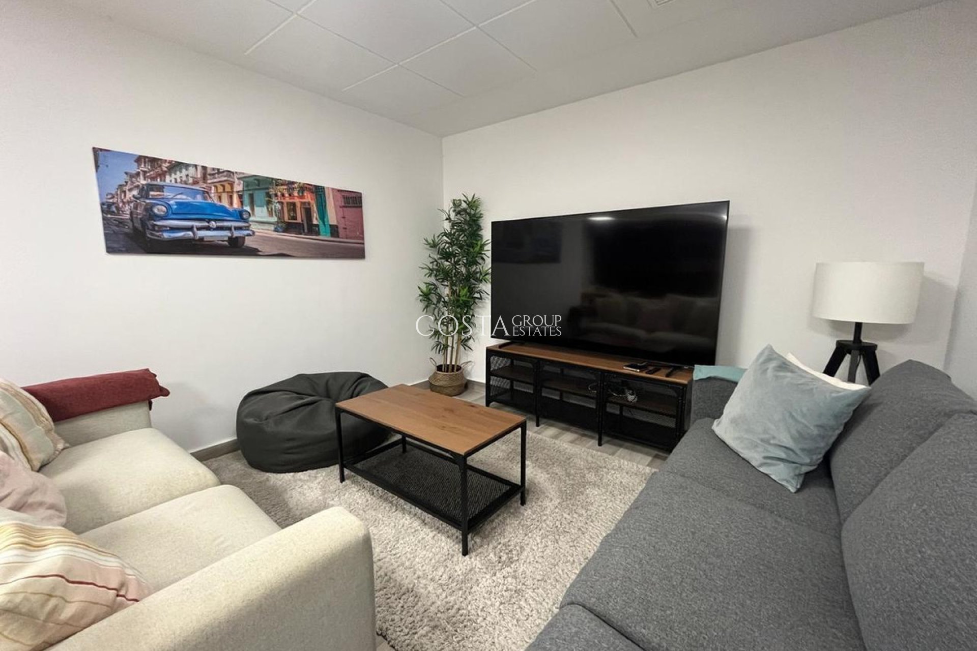 Resale - Villa -
Orihuela Costa - Los Balcones