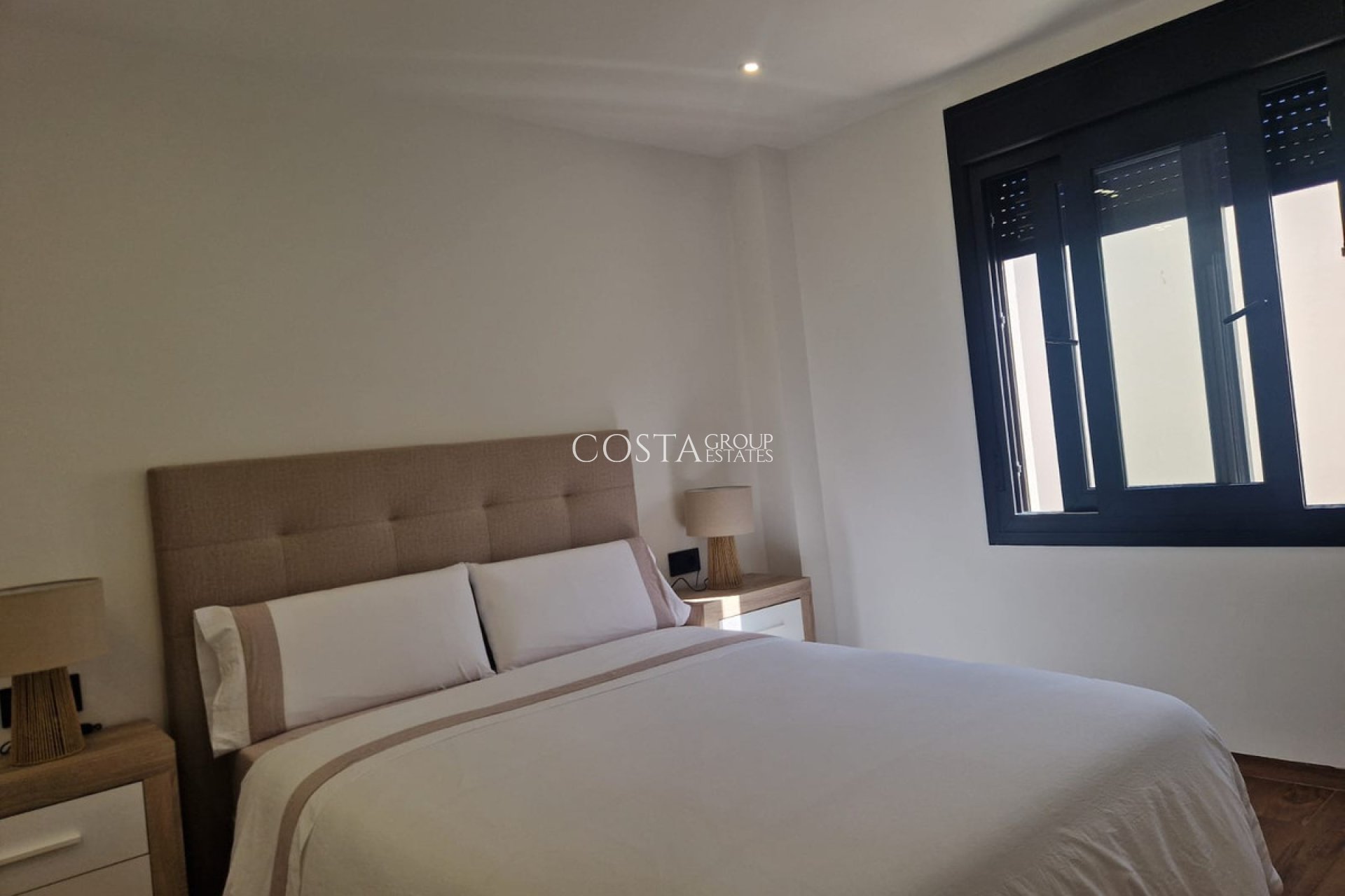 Resale - Villa -
Orihuela Costa - Los Balcones