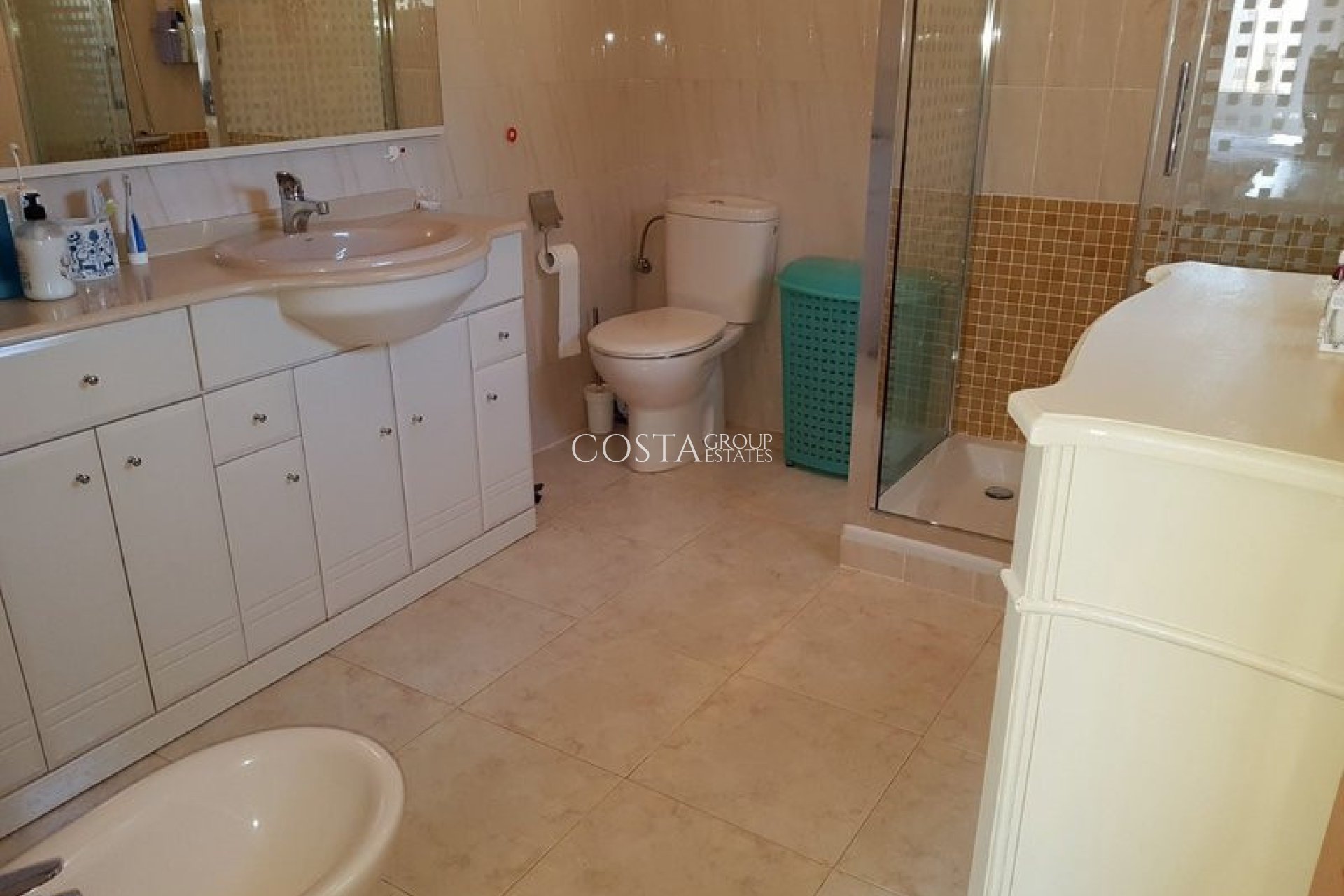 Resale - Villa -
Orihuela Costa - Los Balcones