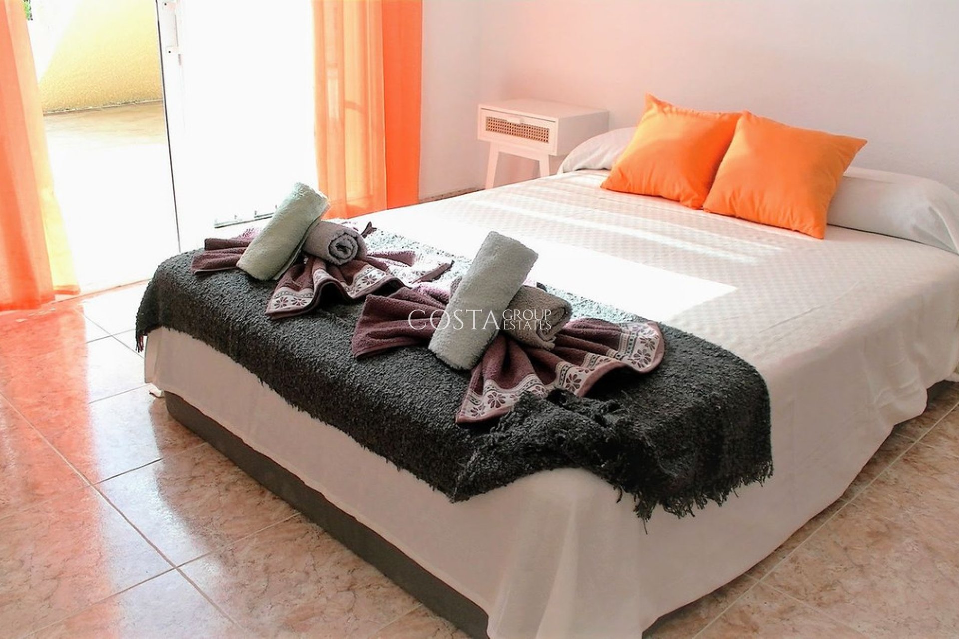 Resale - Villa -
Orihuela Costa - Los Balcones