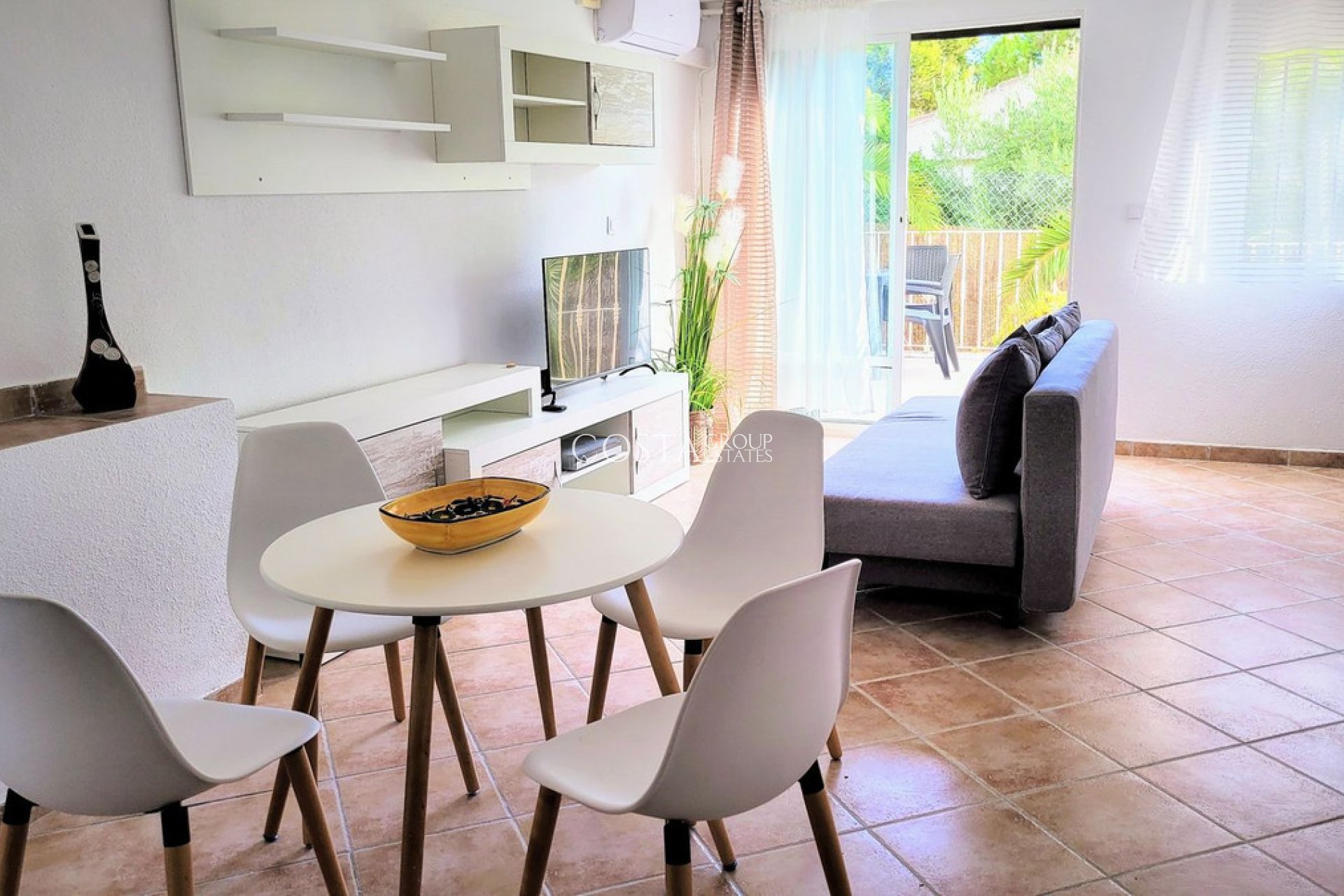 Resale - Villa -
Orihuela Costa - Los Balcones