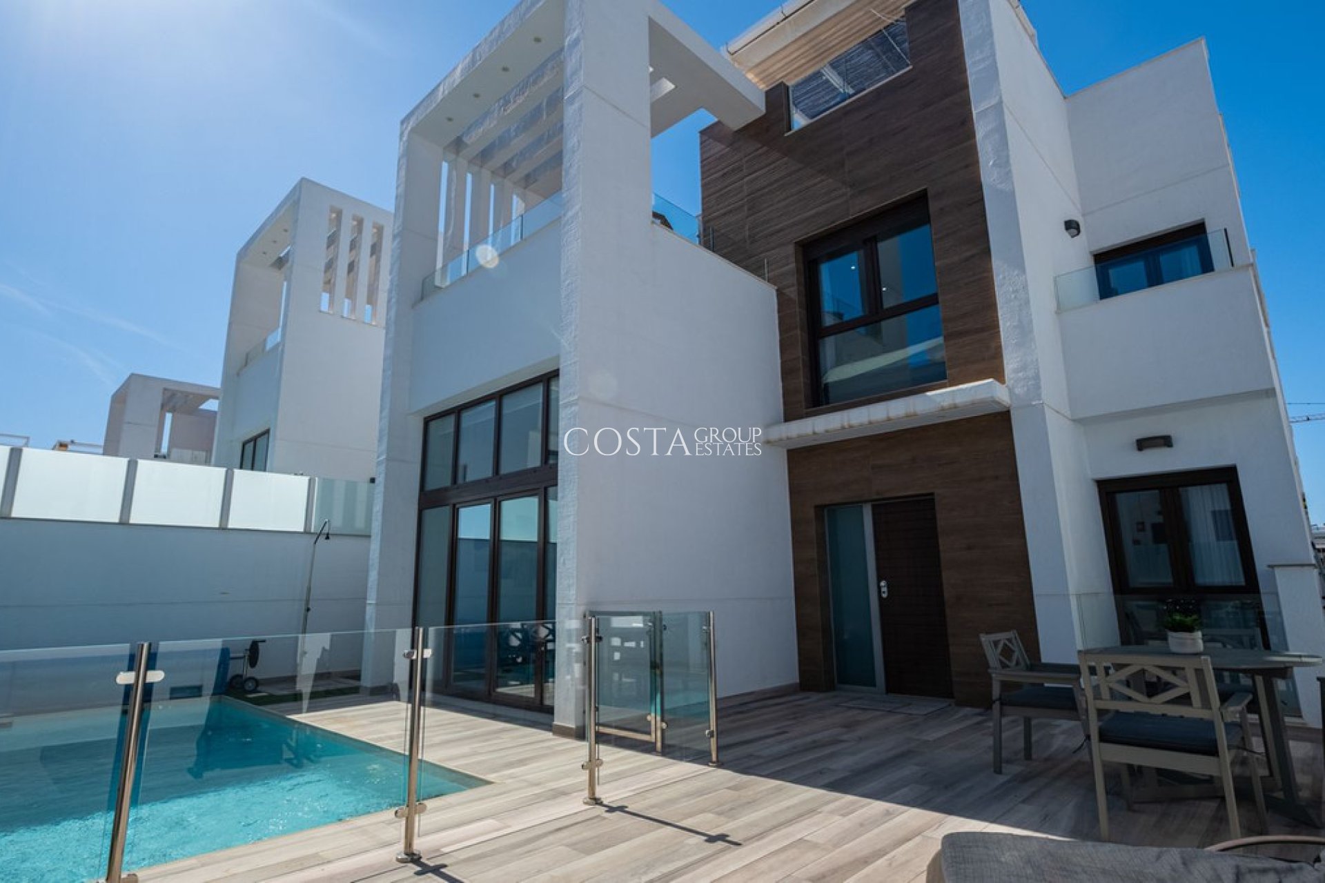 Resale - Villa -
Orihuela Costa - Los Balcones