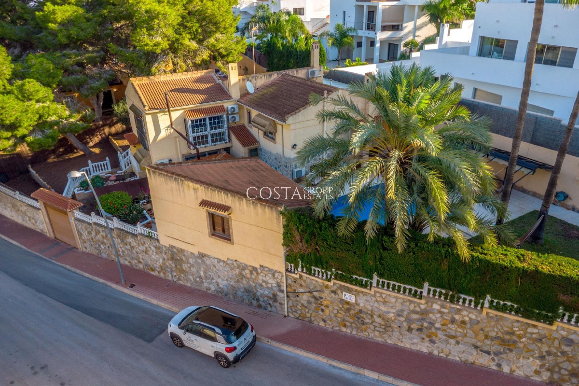Resale - Villa -
Orihuela Costa - Los Balcones