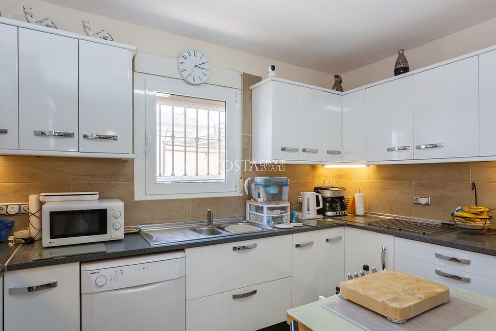 Resale - Villa -
Orihuela Costa - Los Balcones