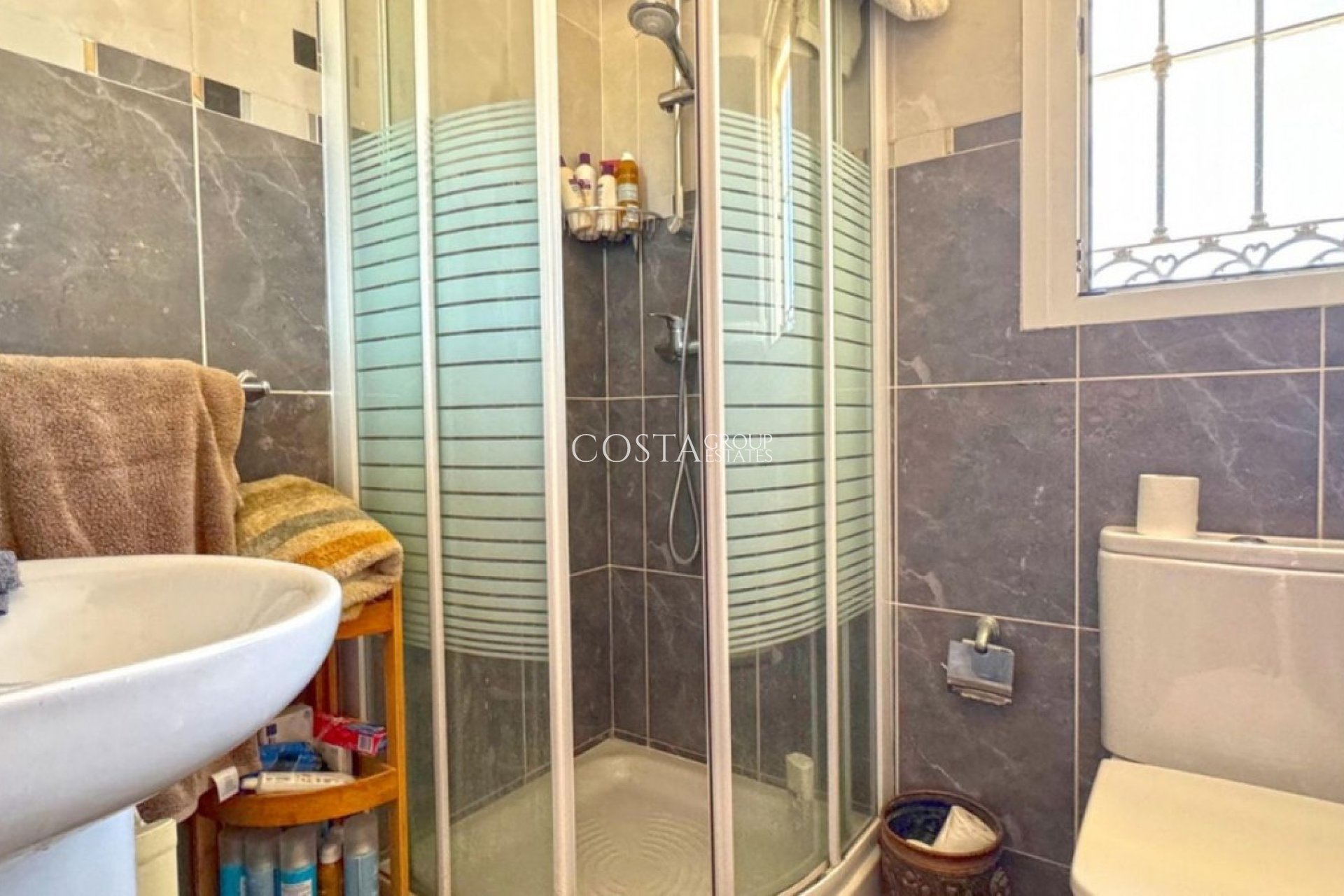 Resale - Villa -
Orihuela Costa - Los Balcones