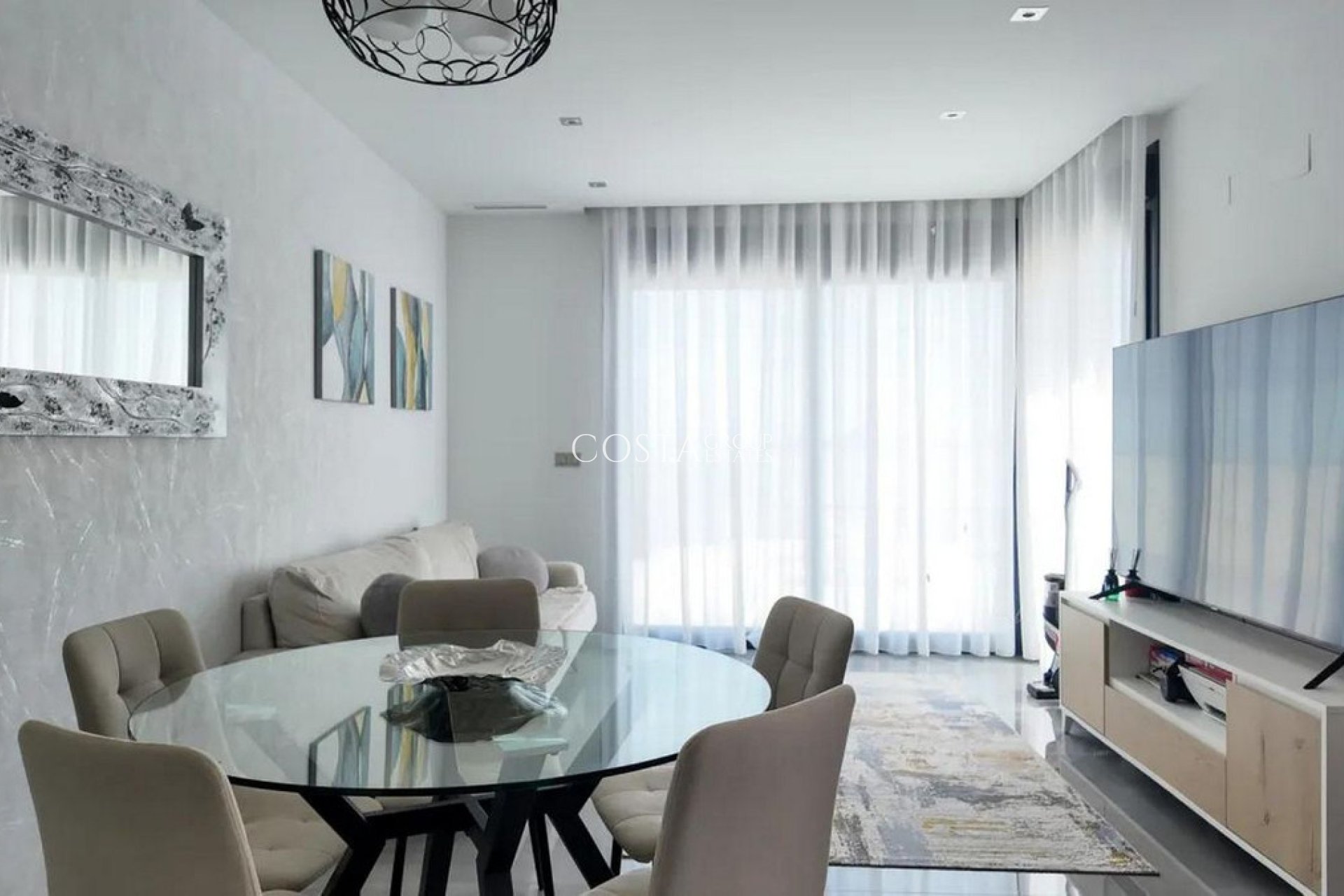 Resale - Villa -
Orihuela Costa - Los Balcones