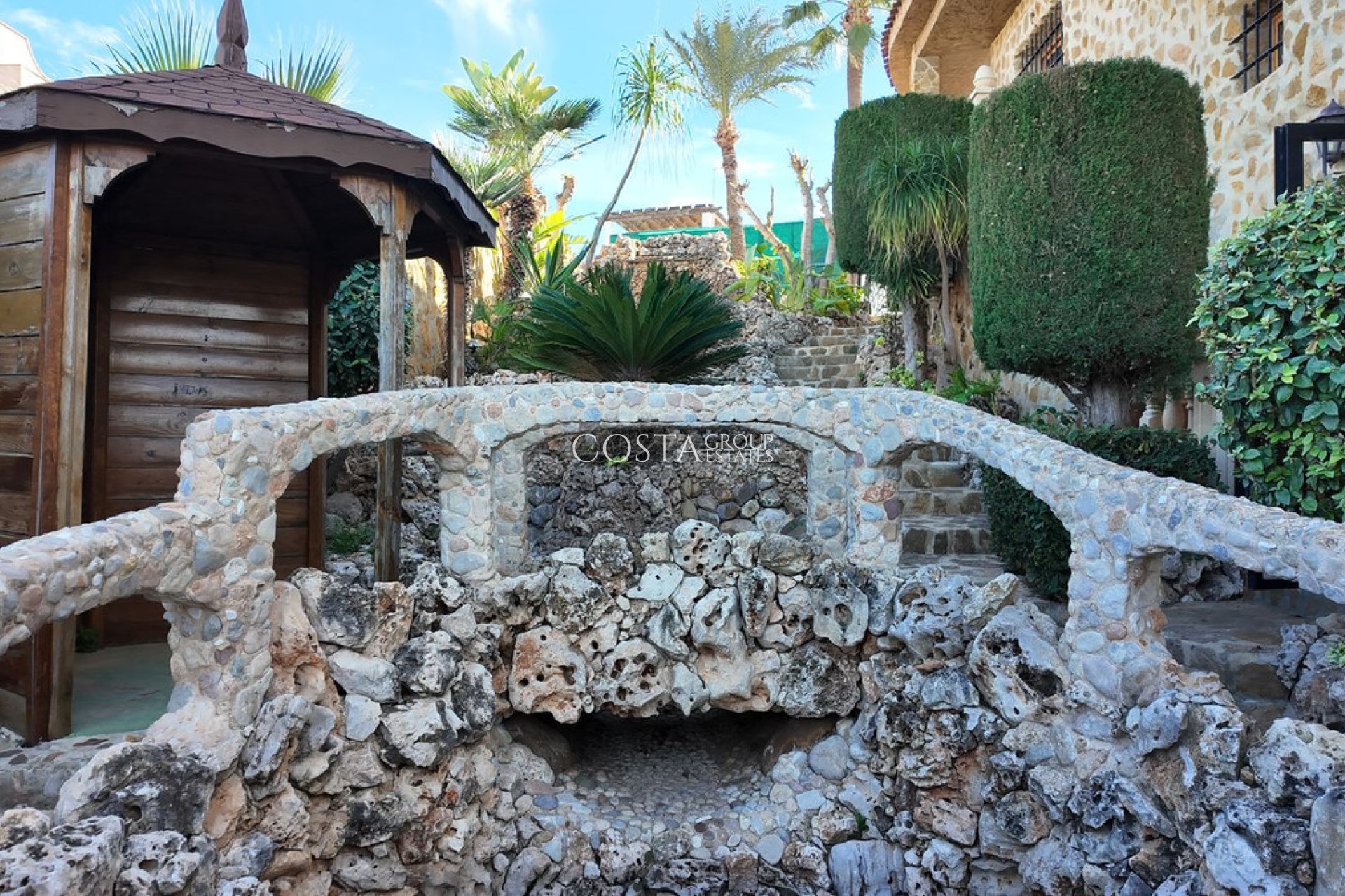 Resale - Villa -
Orihuela Costa - Los Balcones