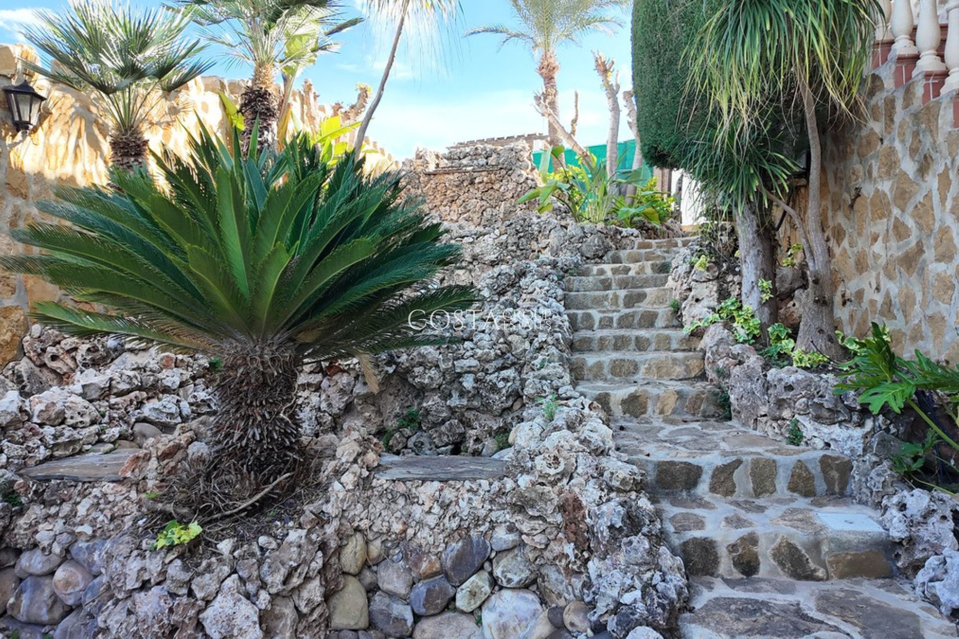 Resale - Villa -
Orihuela Costa - Los Balcones