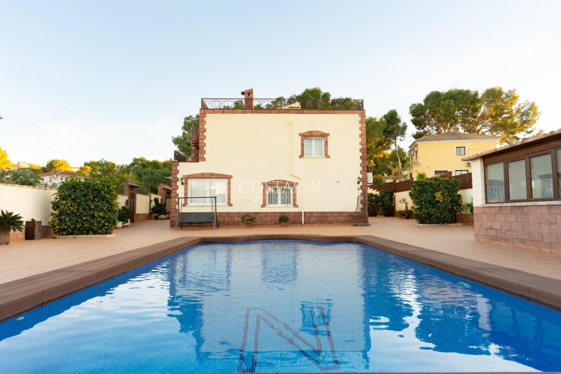 Resale - Villa -
Orihuela Costa - Los Balcones
